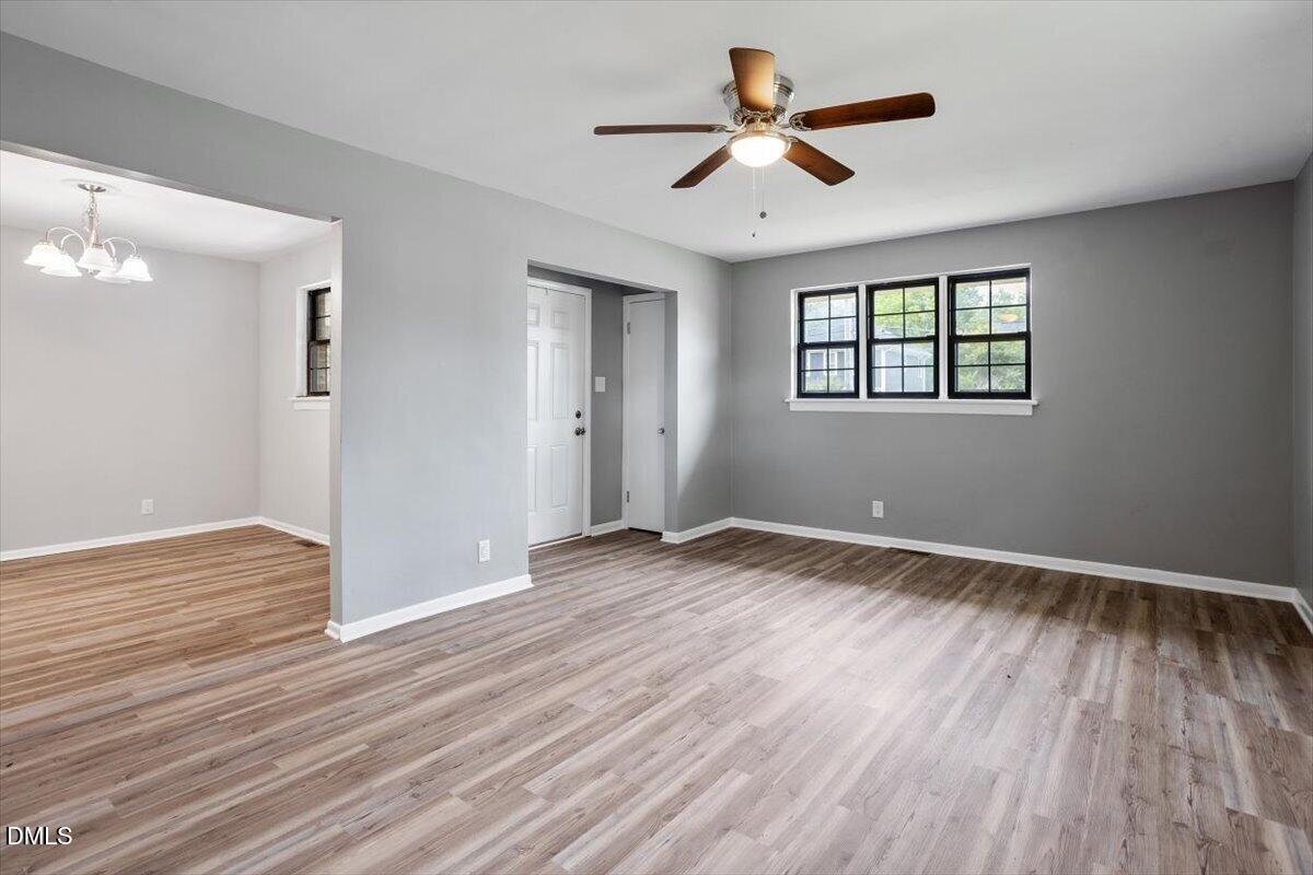 424 Como Drive Property Photo 11
