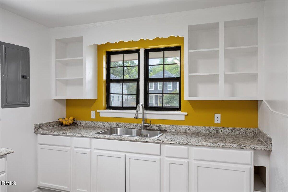 424 Como Drive Property Photo 16
