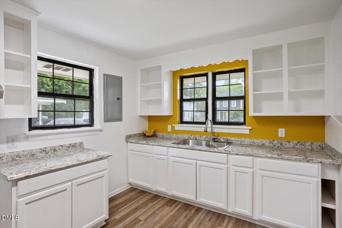 424 Como Drive Property Photo 17