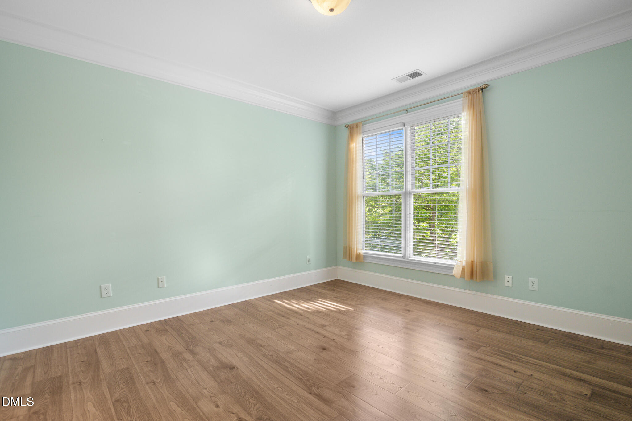 622 Waterford Lake Drive Property Photo 14