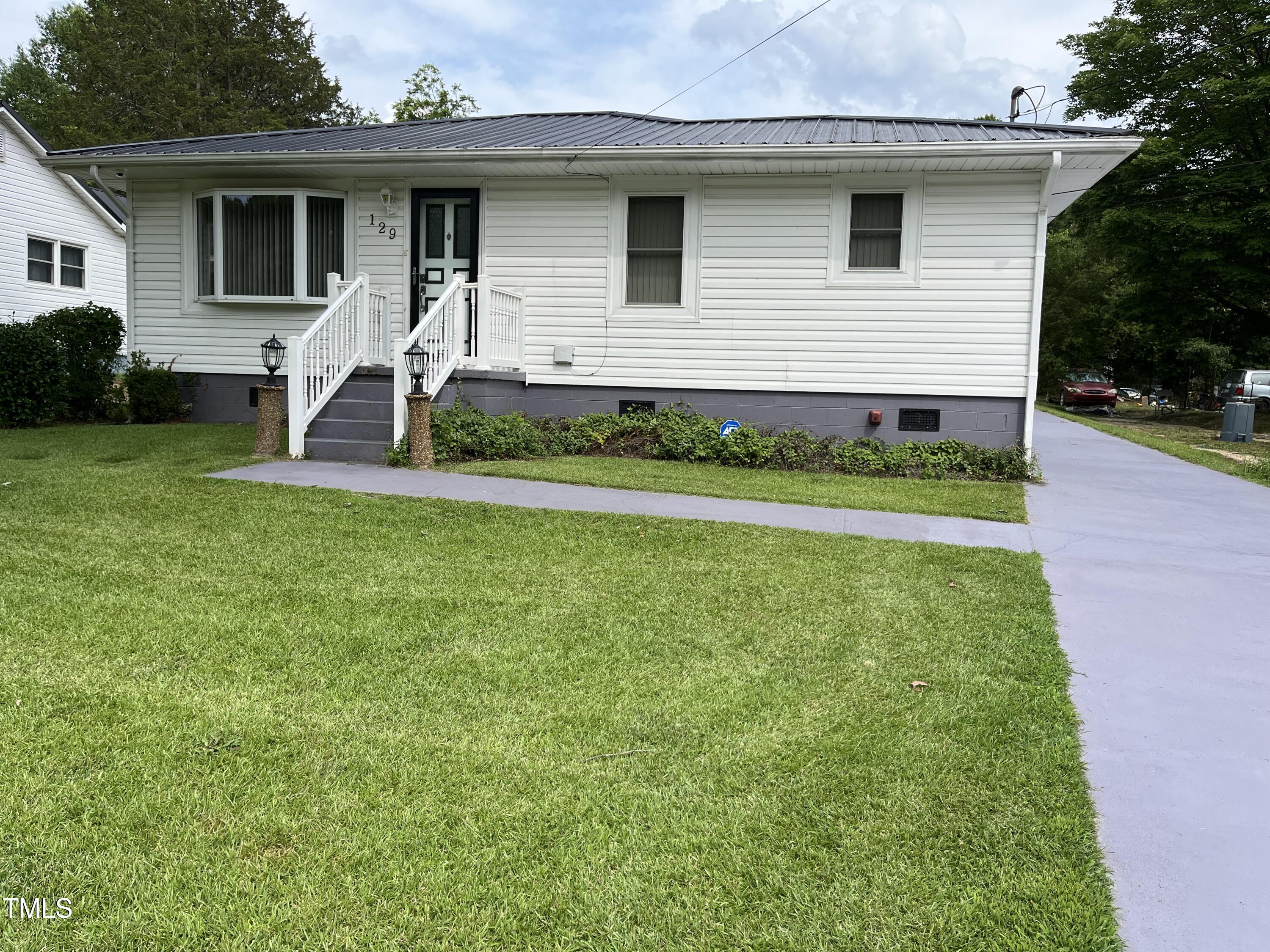 129 S Bullock Street Property Photo 1