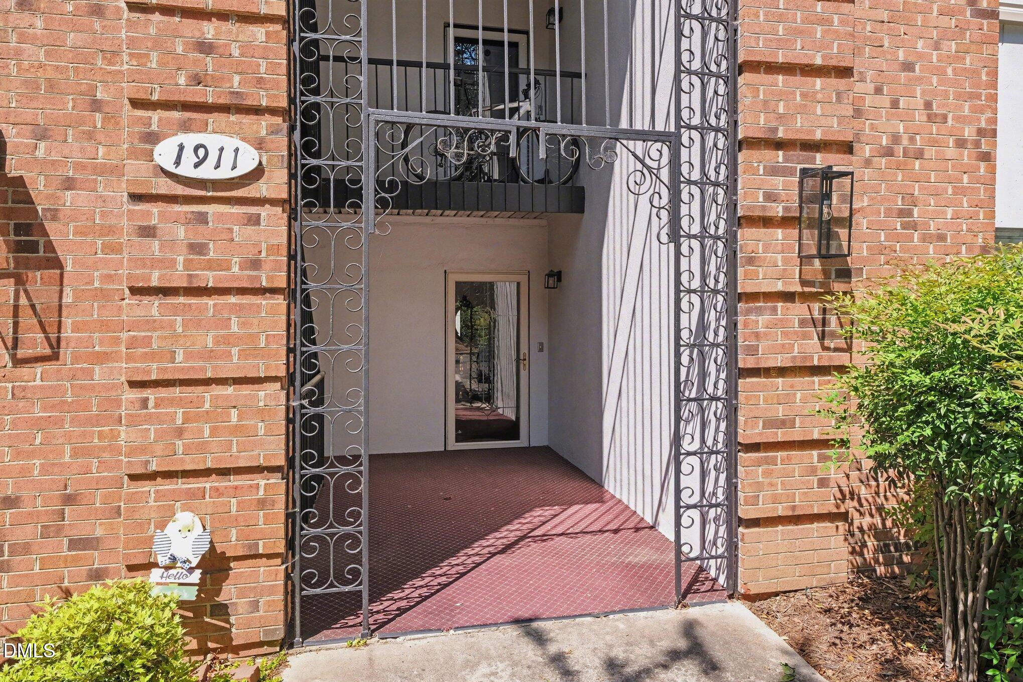 1911 Front Street # 3b Property Photo 3