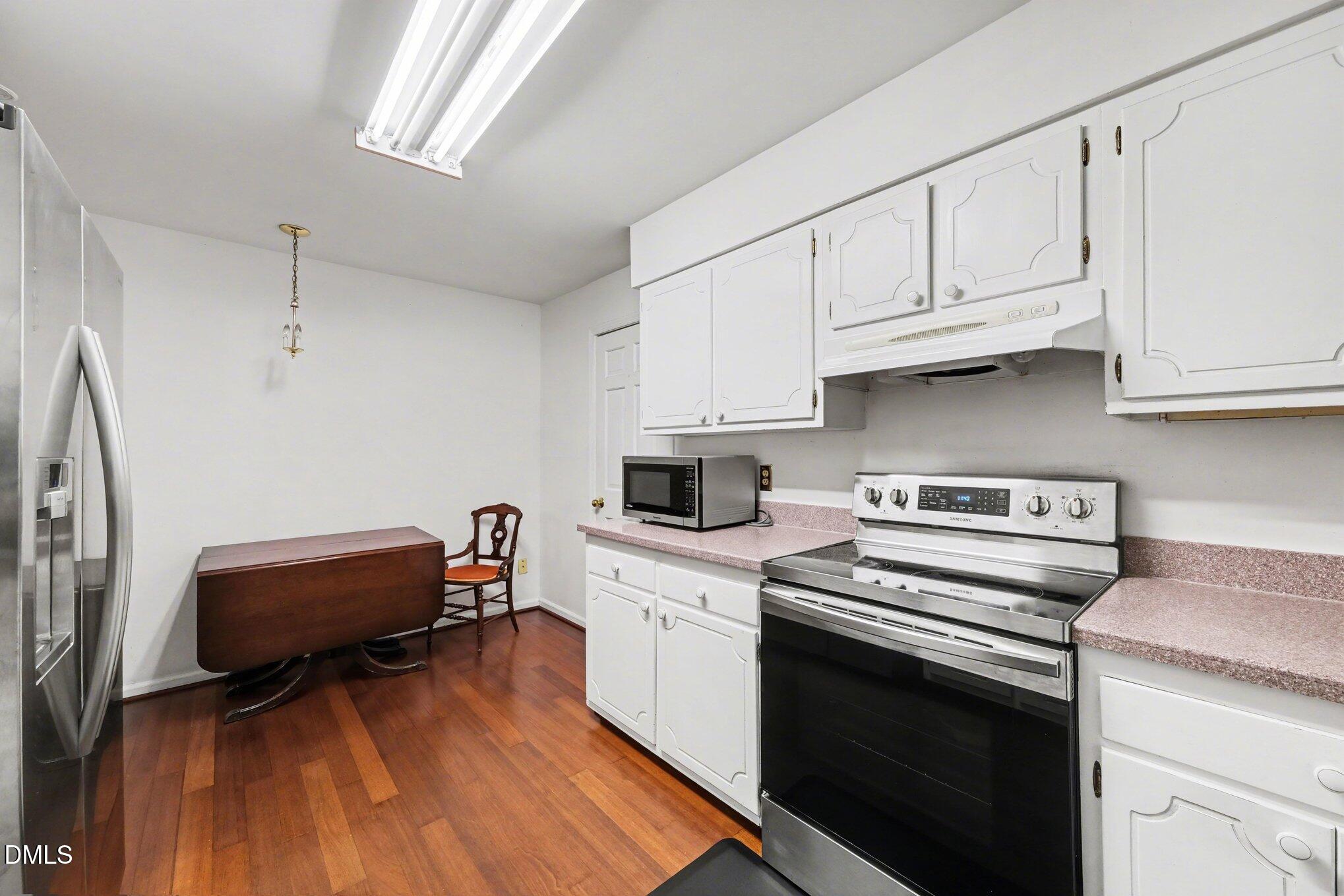 1911 Front Street # 3b Property Photo 11