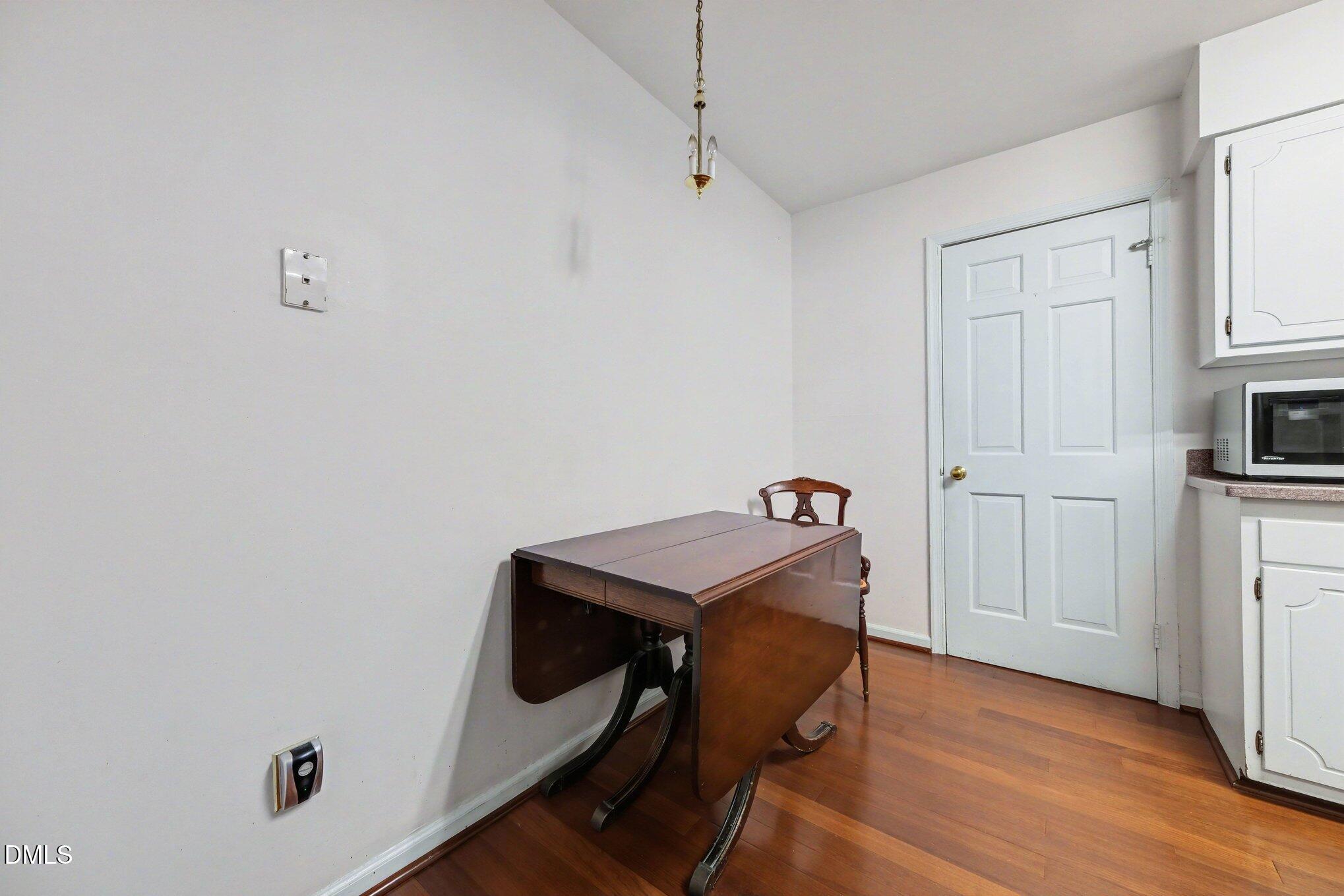 1911 Front Street # 3b Property Photo 12