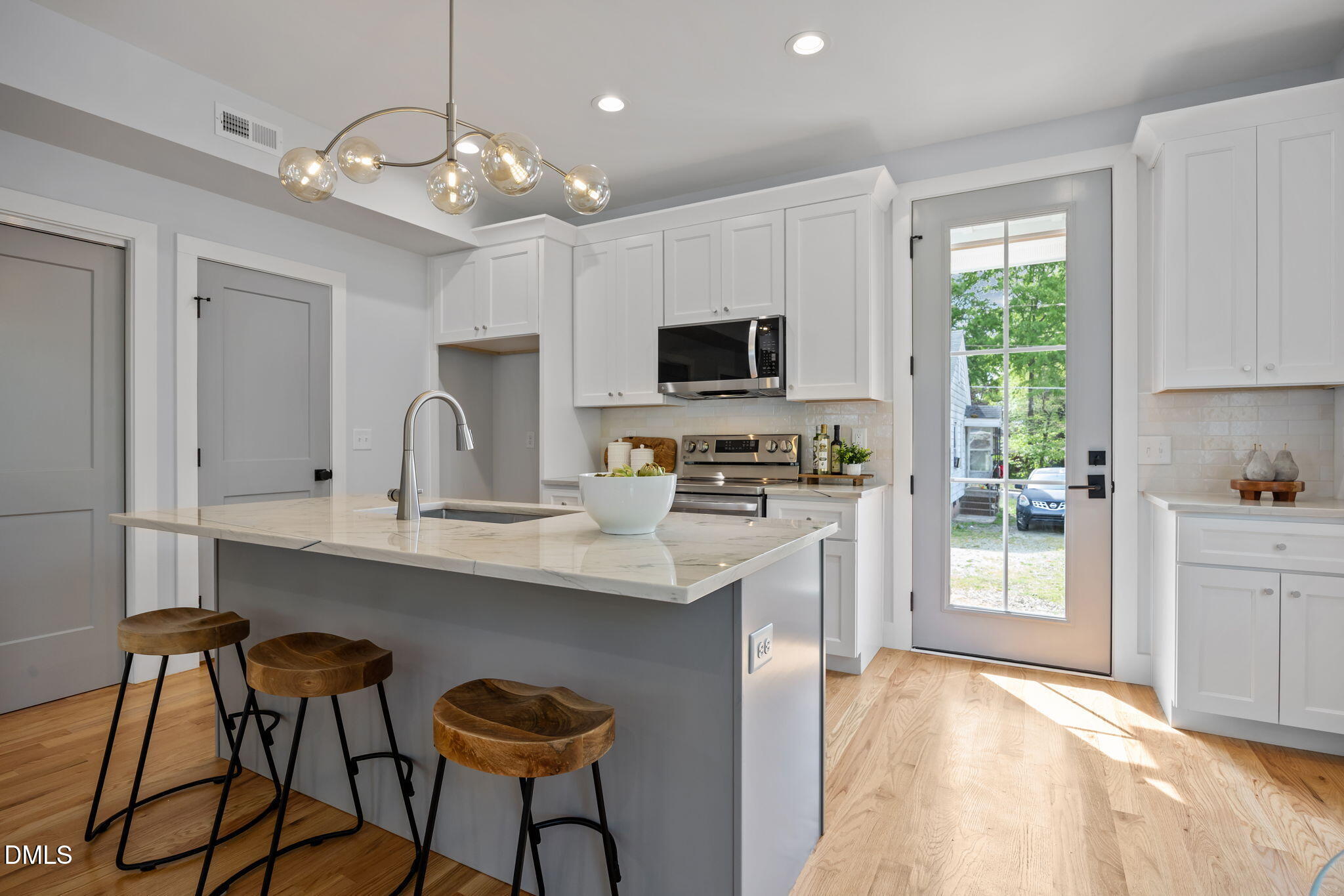 515 Spruce Street A & B Property Photo 3