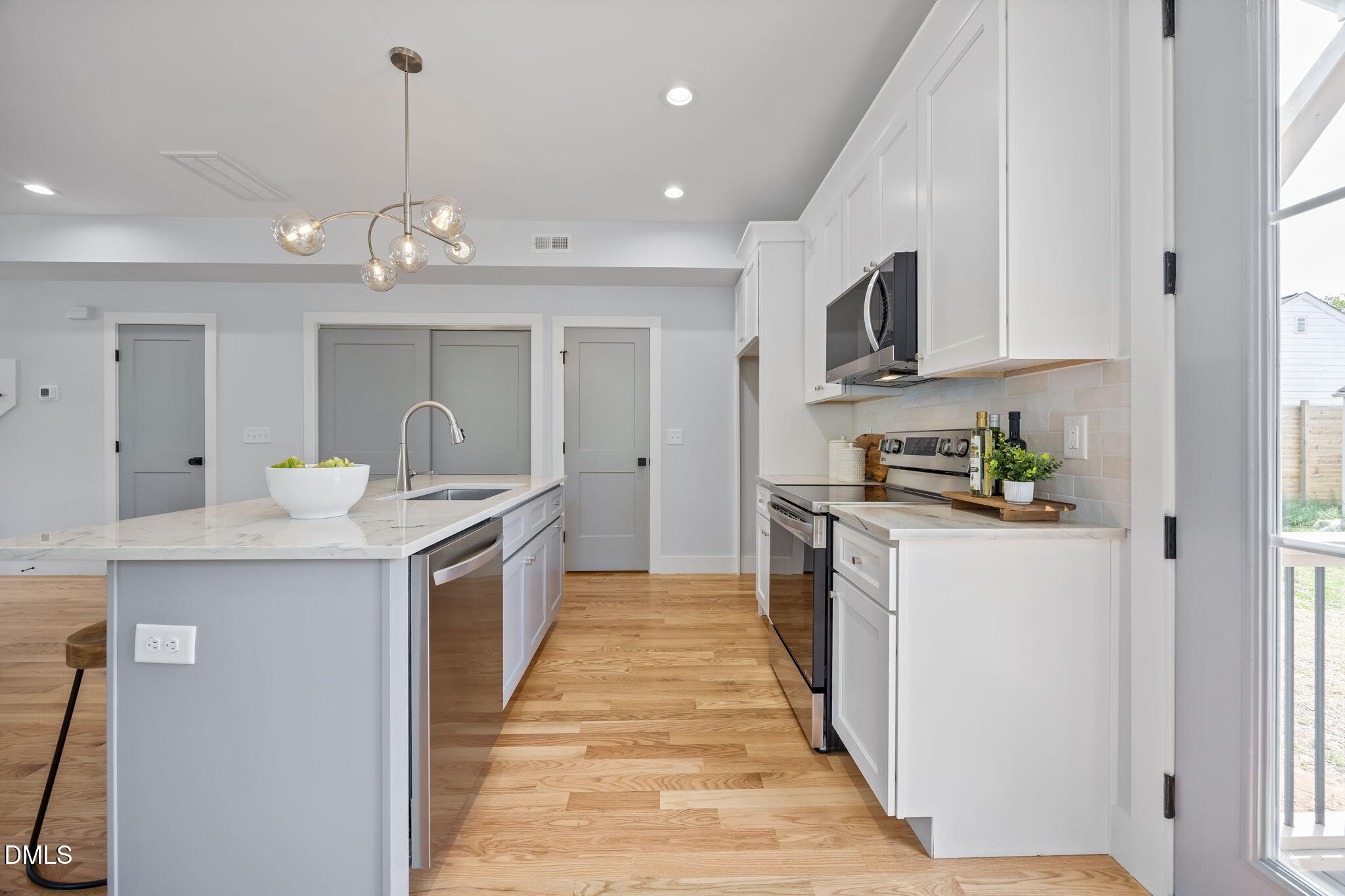 515 Spruce Street A & B Property Photo 8