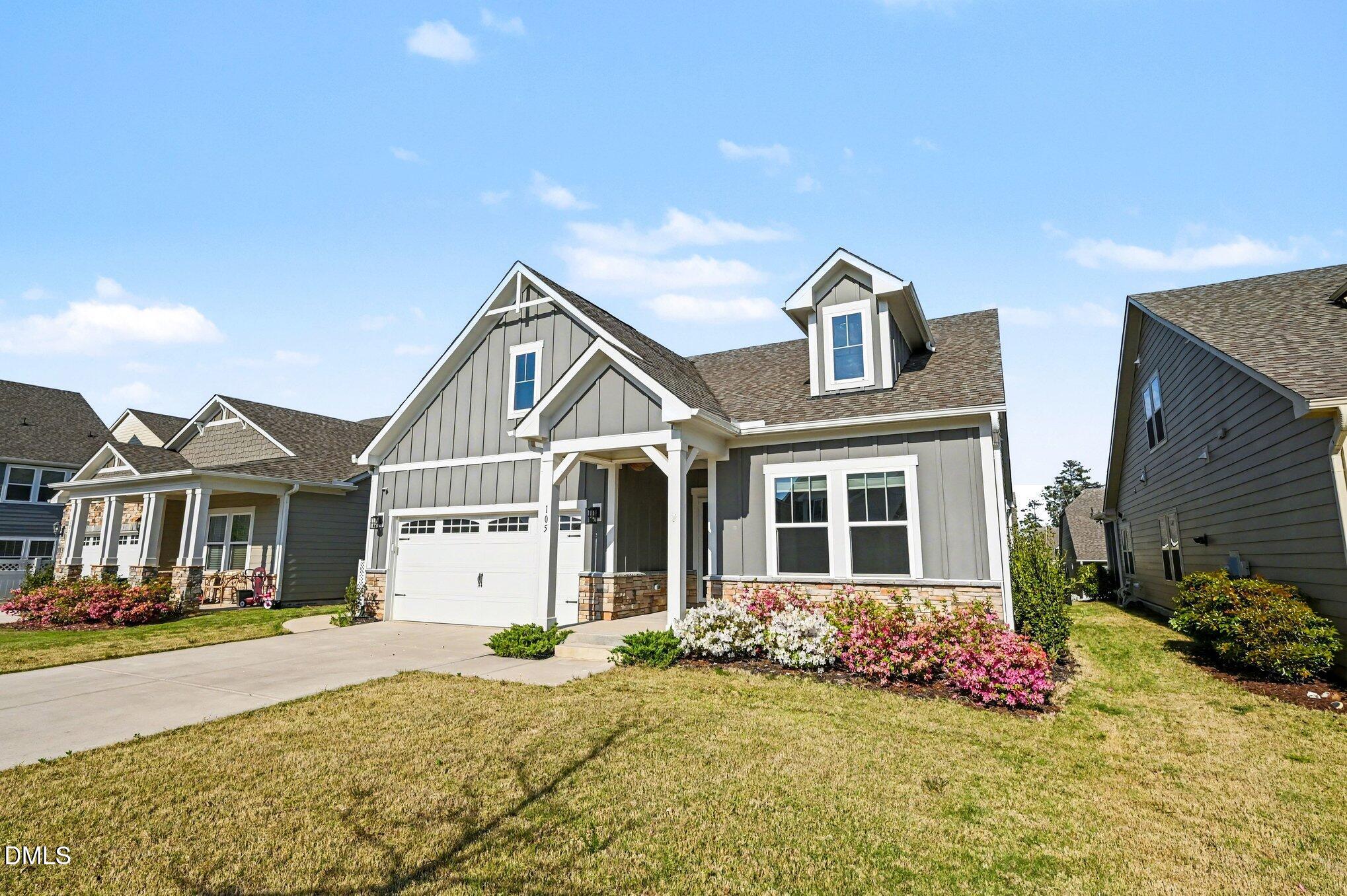 105 Blue Hydrangea Lane Property Photo 6