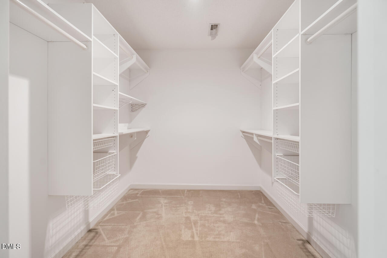 490 Beechmast Property Photo 45