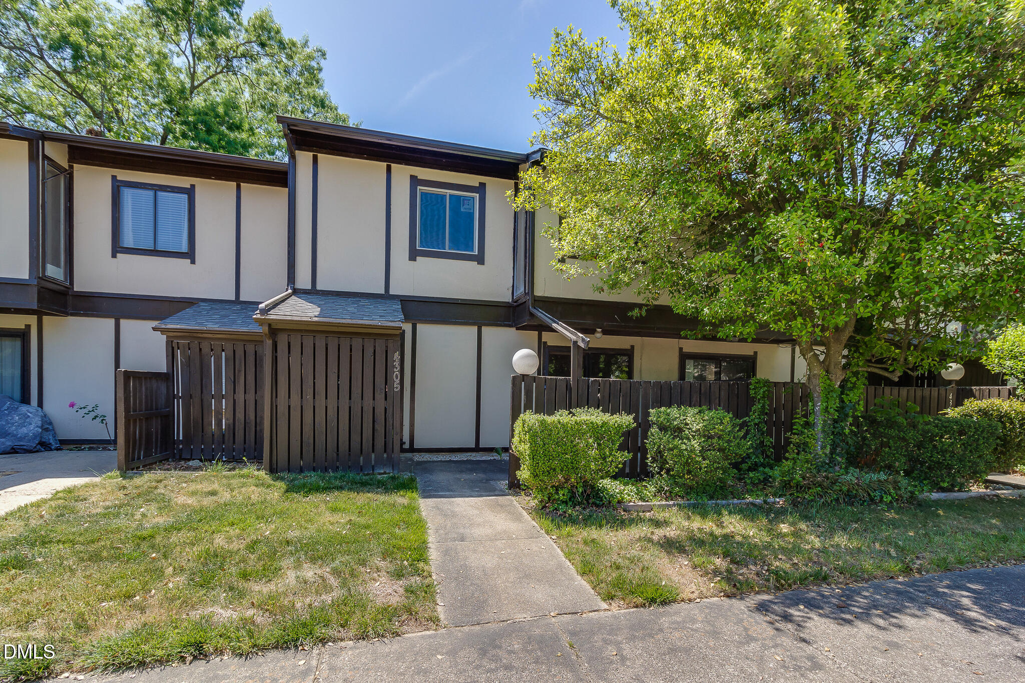 4305 Lake Ridge Drive Property Photo 1