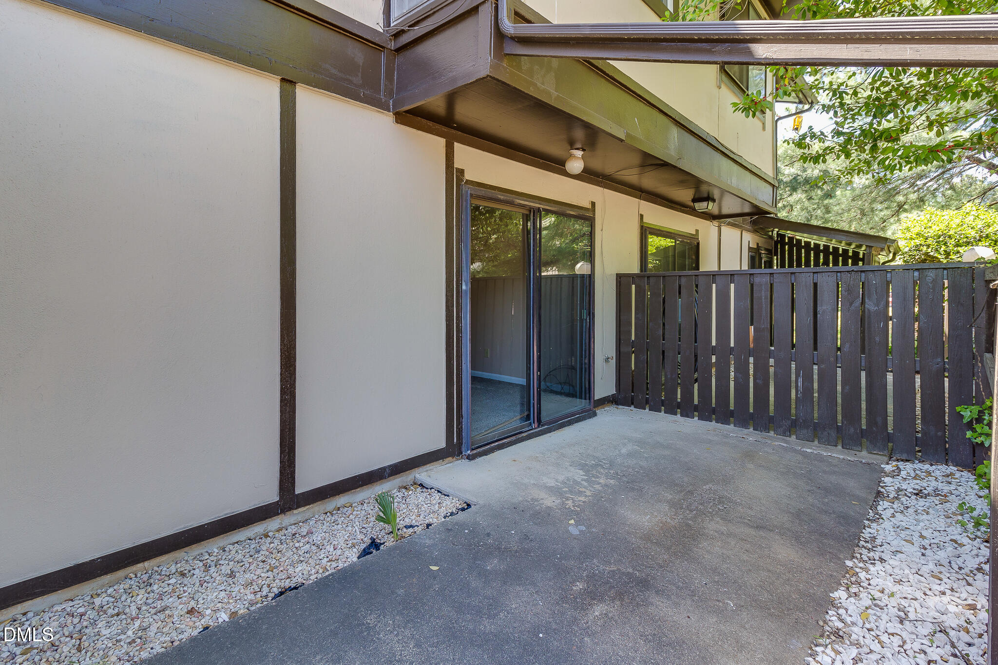 4305 Lake Ridge Drive Property Photo 3