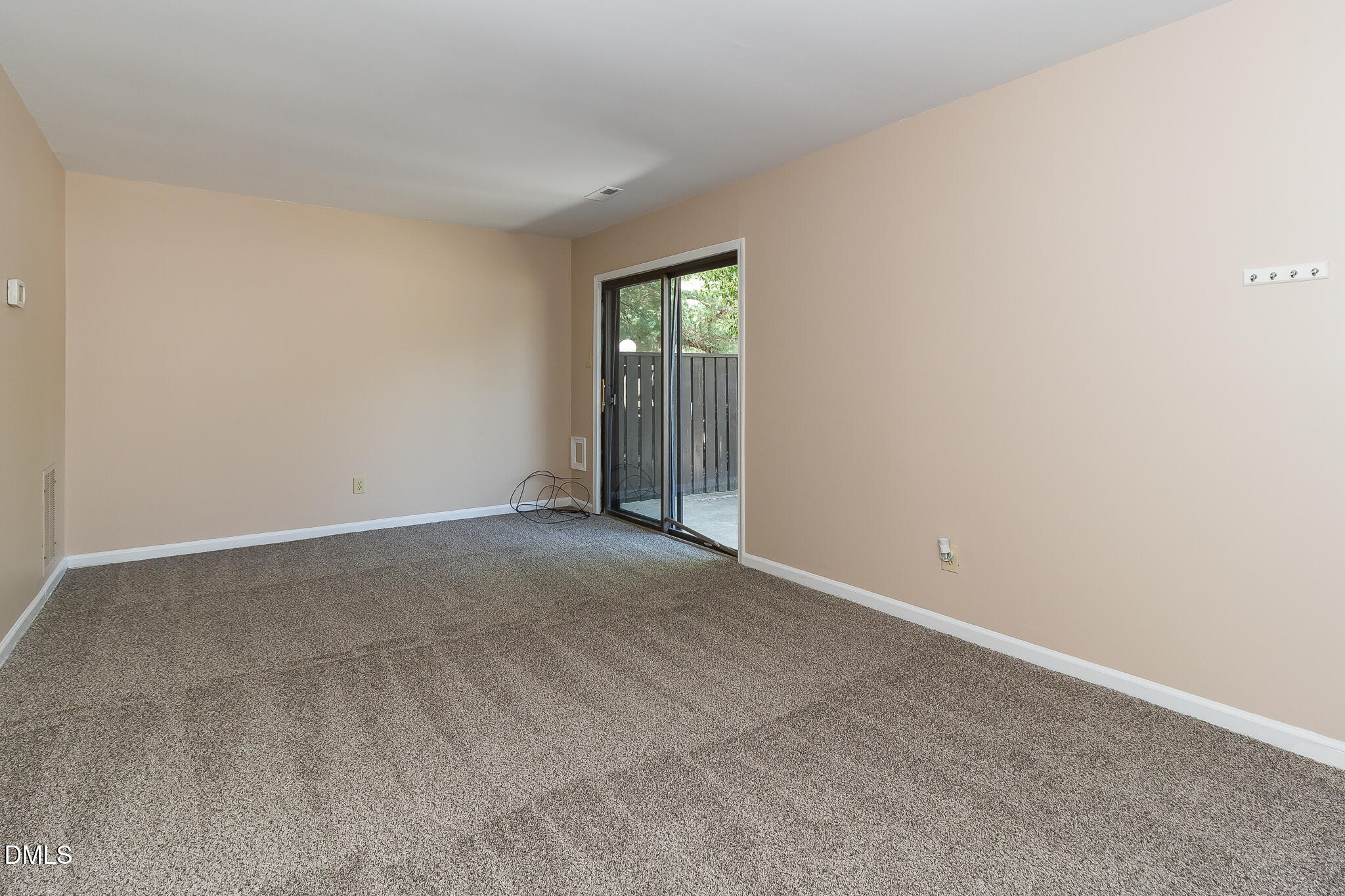 4305 Lake Ridge Drive Property Photo 5