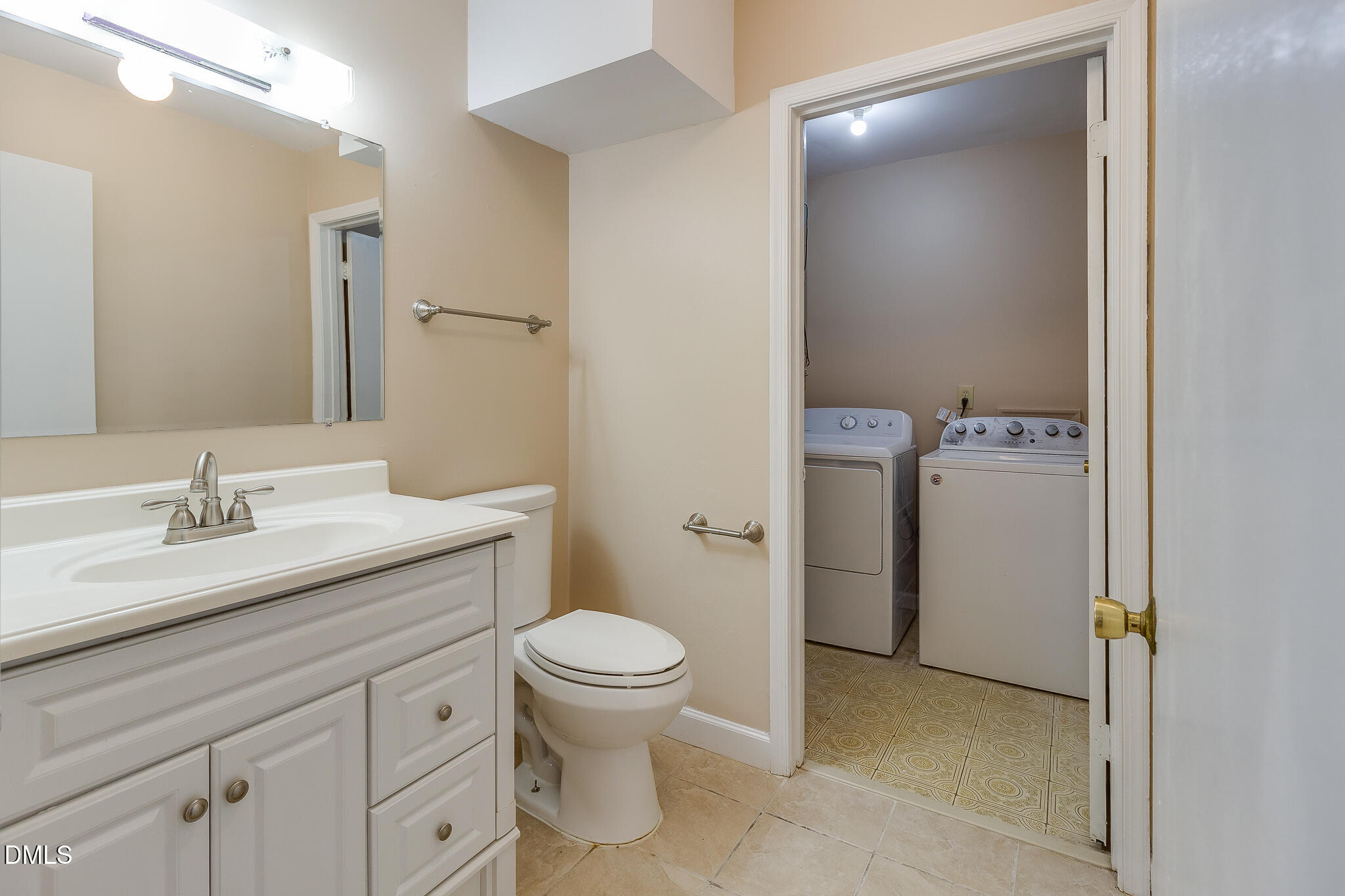 4305 Lake Ridge Drive Property Photo 8