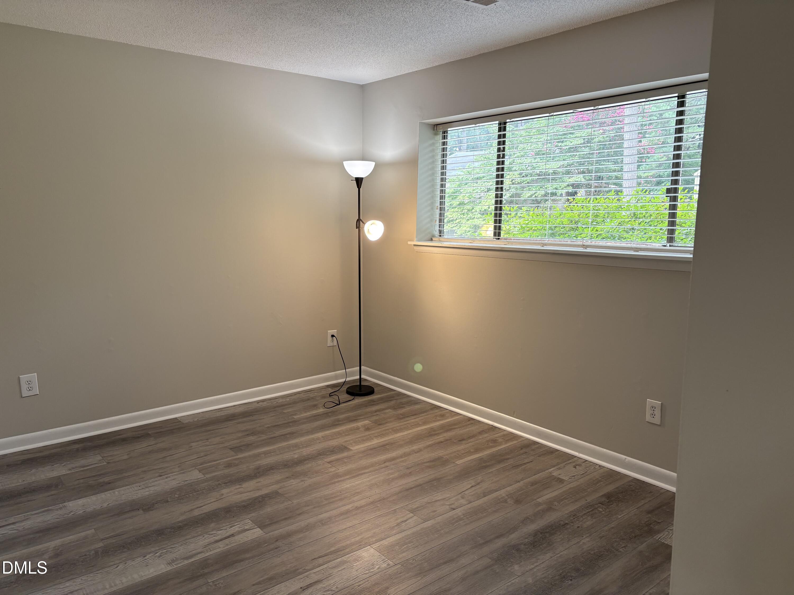 533 Pine Ridge Place Property Photo 3