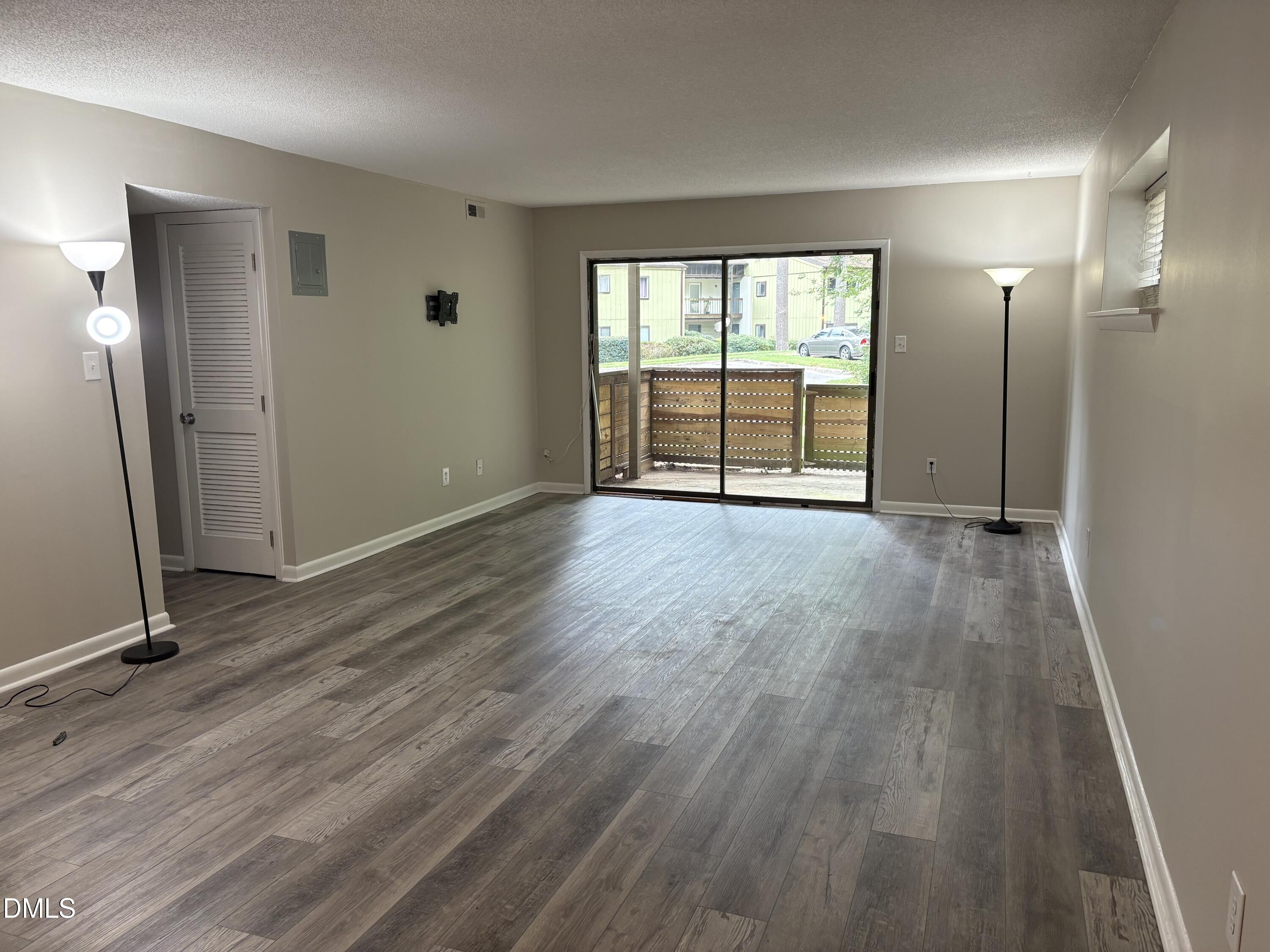 533 Pine Ridge Place Property Photo 5