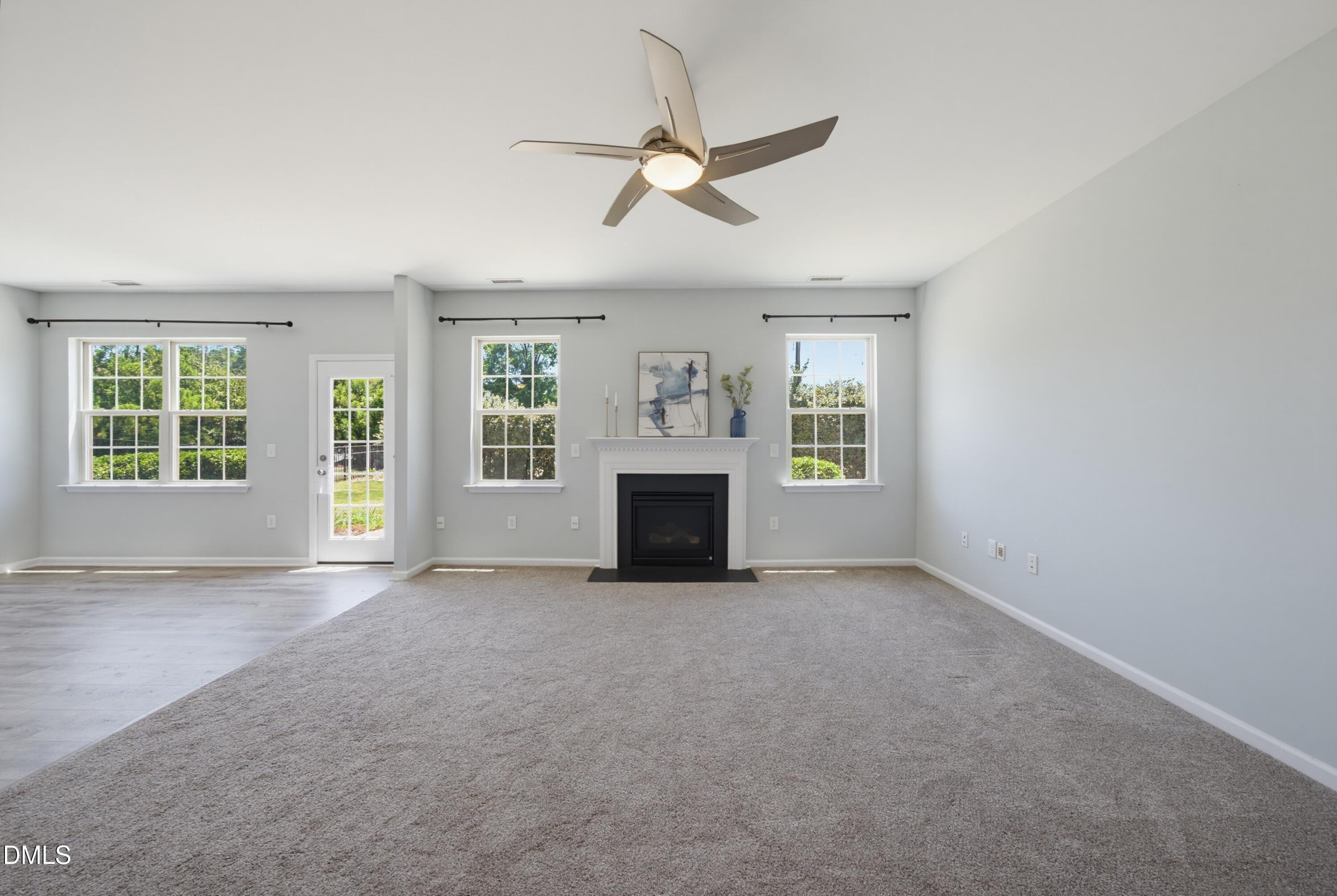 434 Windy Peak Loop Property Photo 3