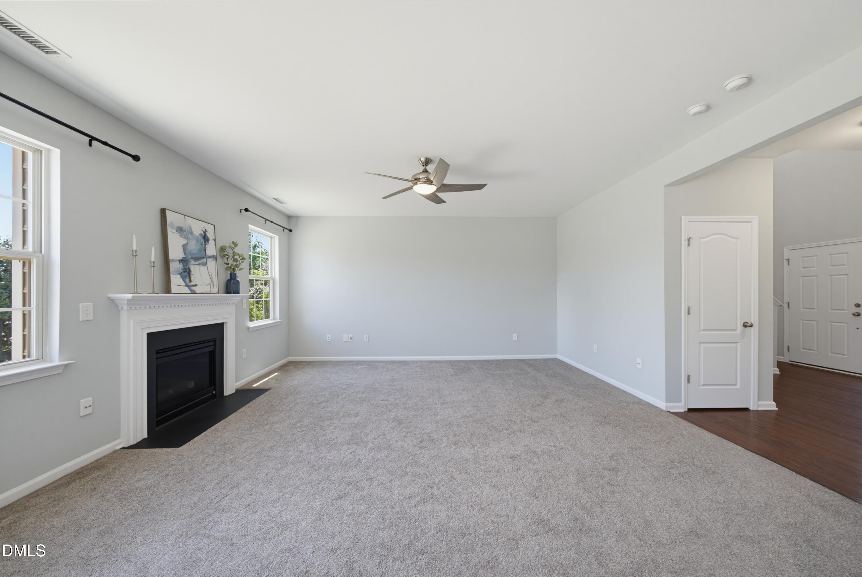 434 Windy Peak Loop Property Photo 8