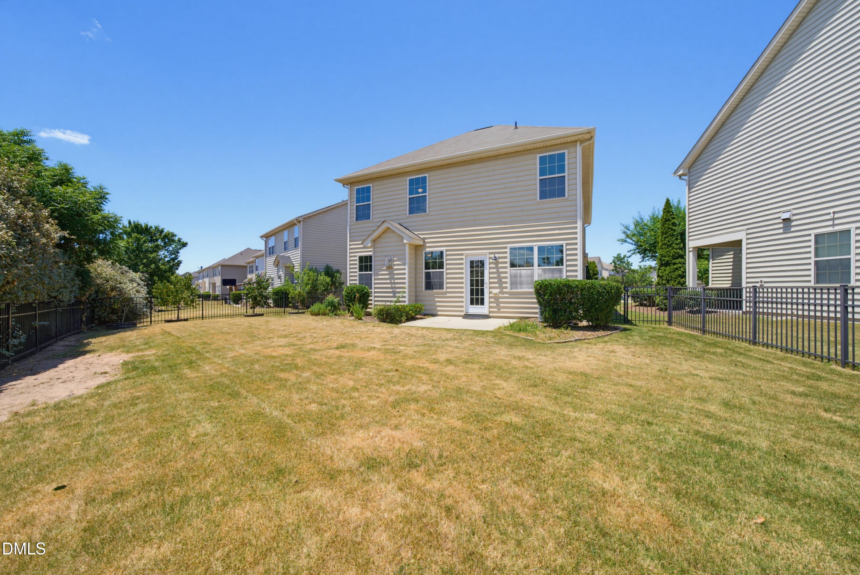 434 Windy Peak Loop Property Photo 35