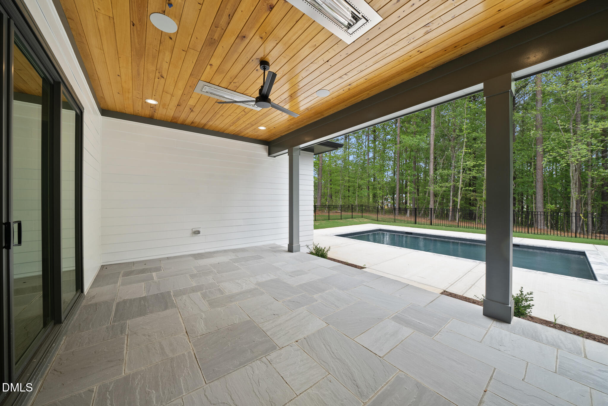7804 Ailesbury Road Property Photo 45