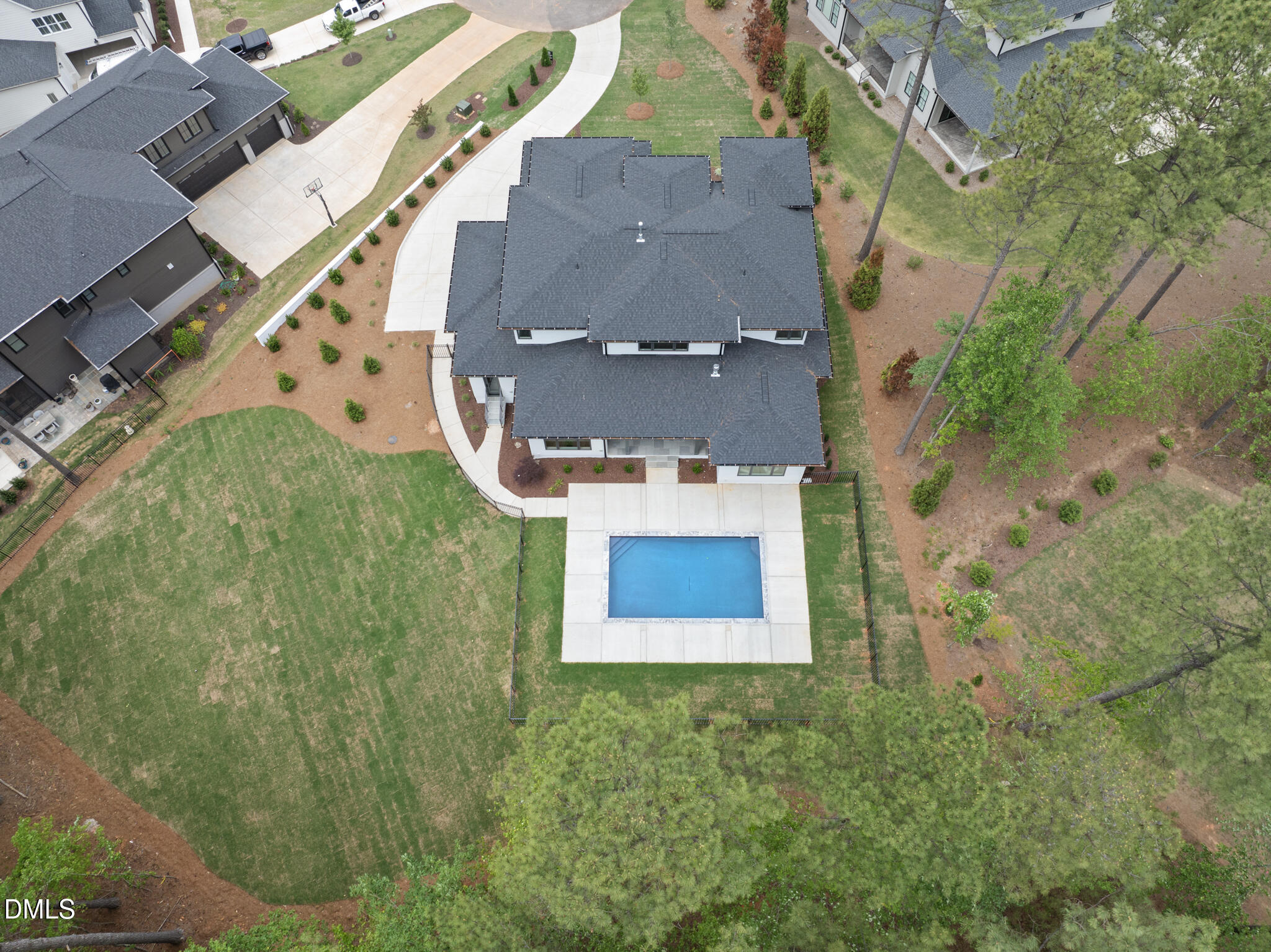 7804 Ailesbury Road Property Photo 48