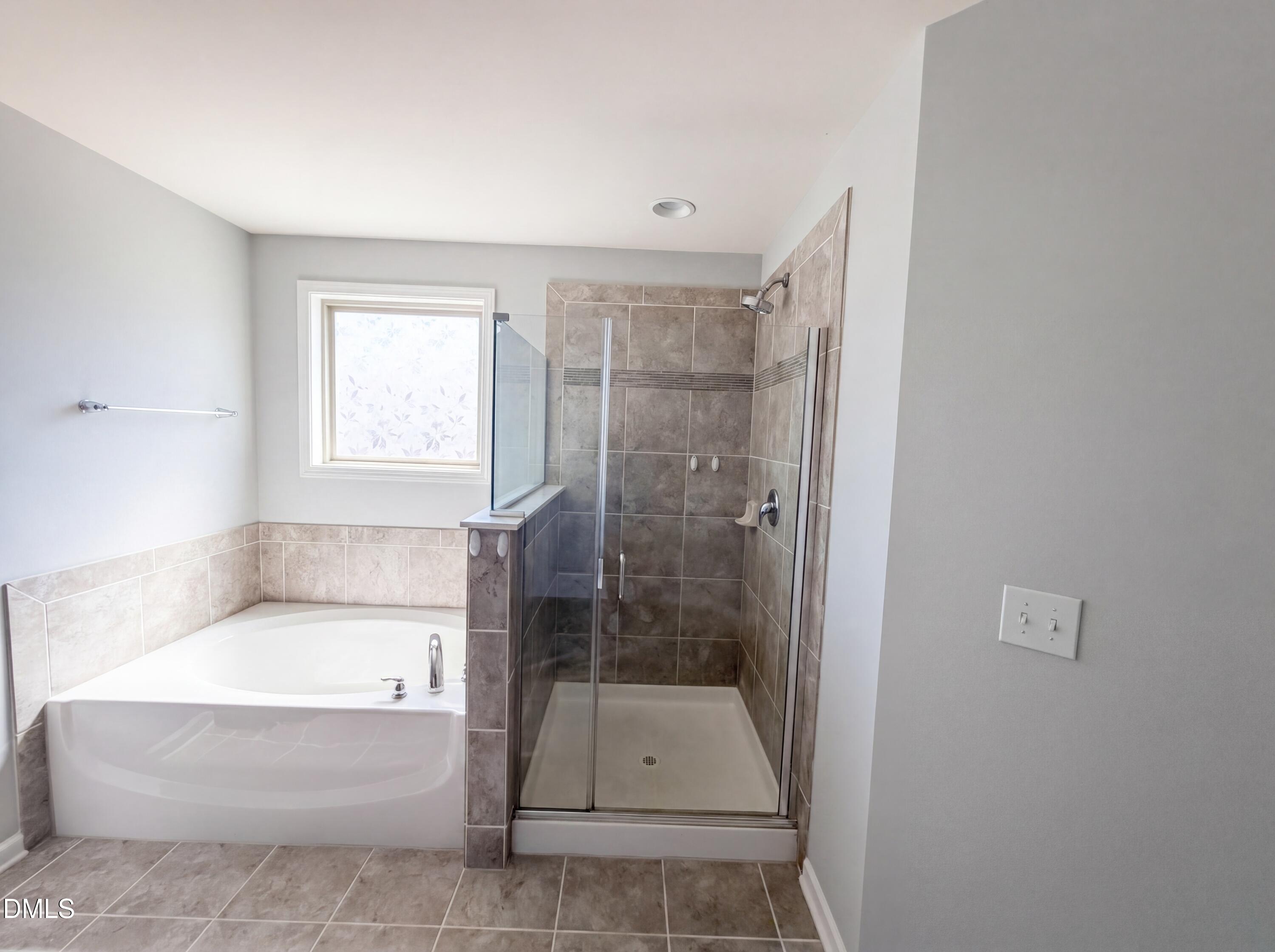 1305 Ivey Grove Court Property Photo 11