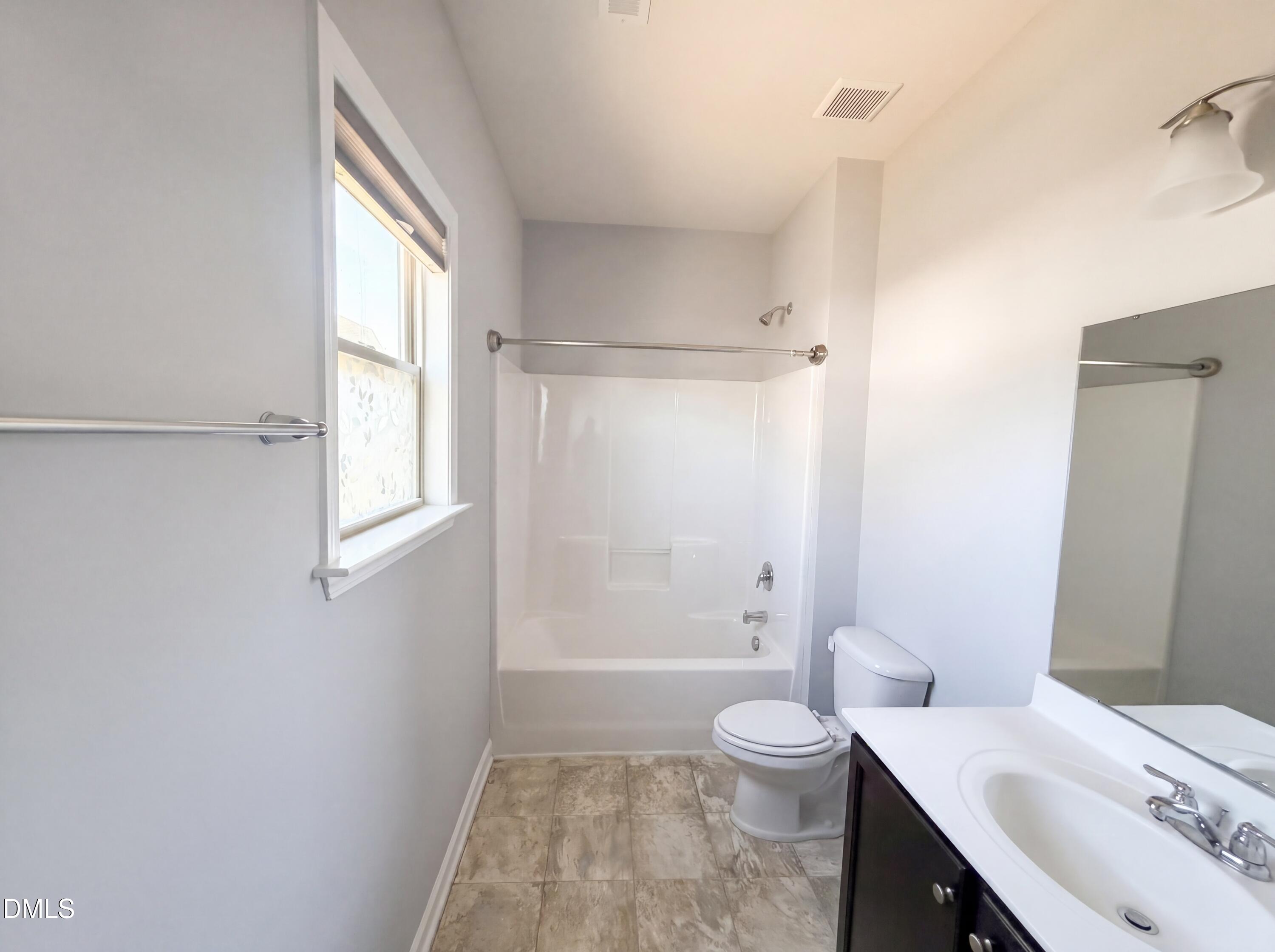 1305 Ivey Grove Court Property Photo 18
