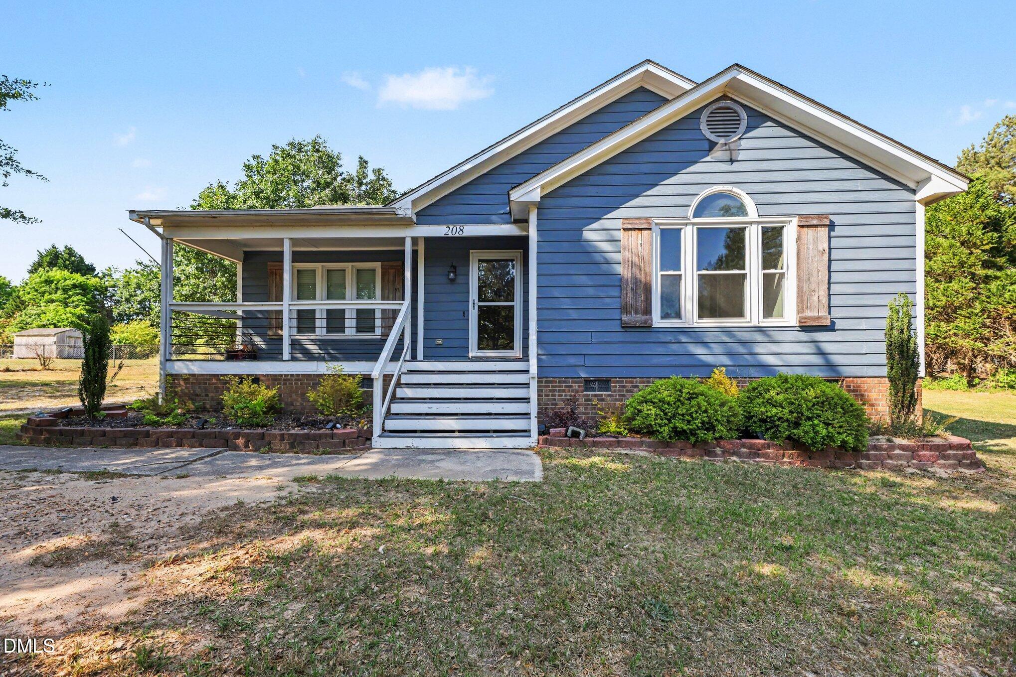 208 Deep Creek Drive Property Photo 1