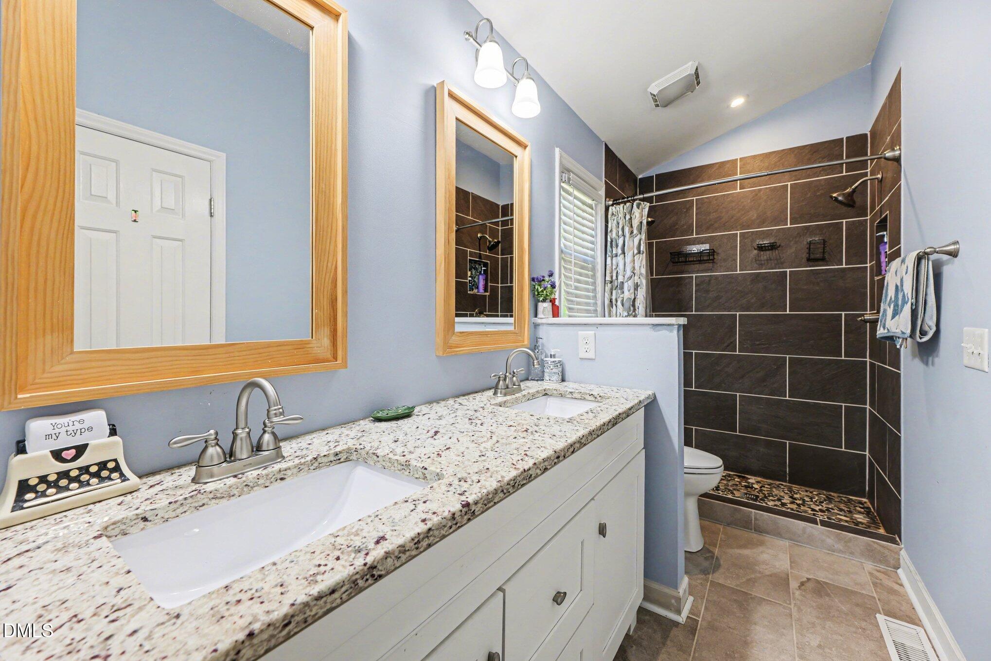 208 Deep Creek Drive Property Photo 21