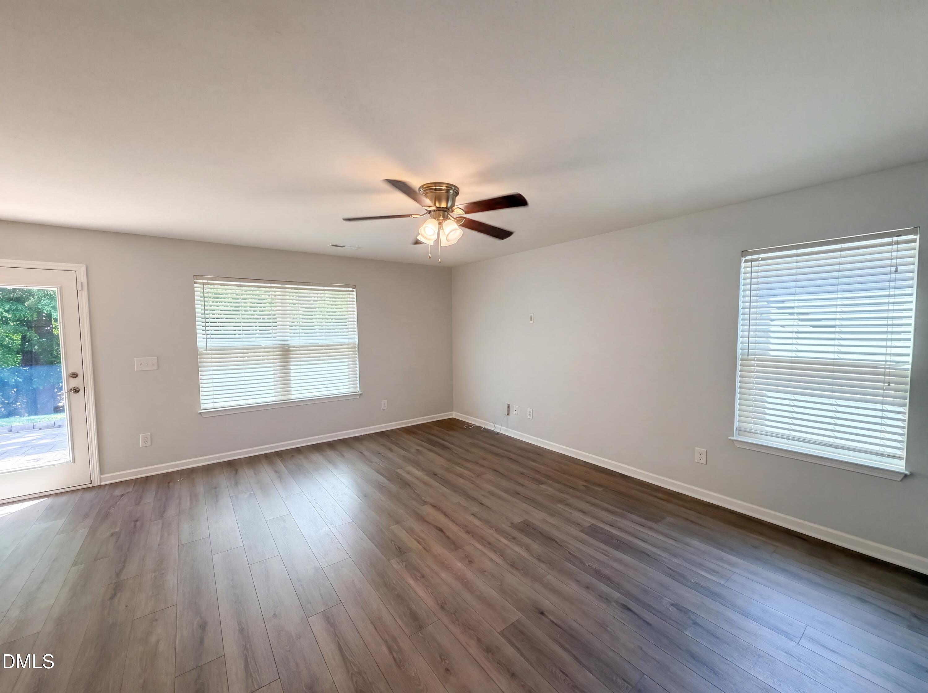 4716 Queen Pierrette Street Property Photo 3