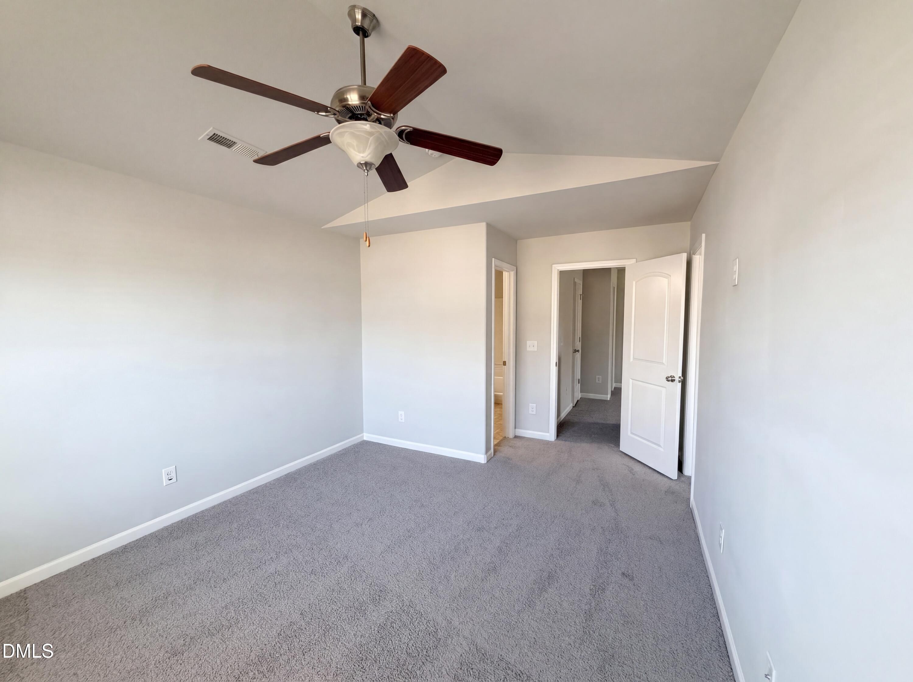 4716 Queen Pierrette Street Property Photo 7