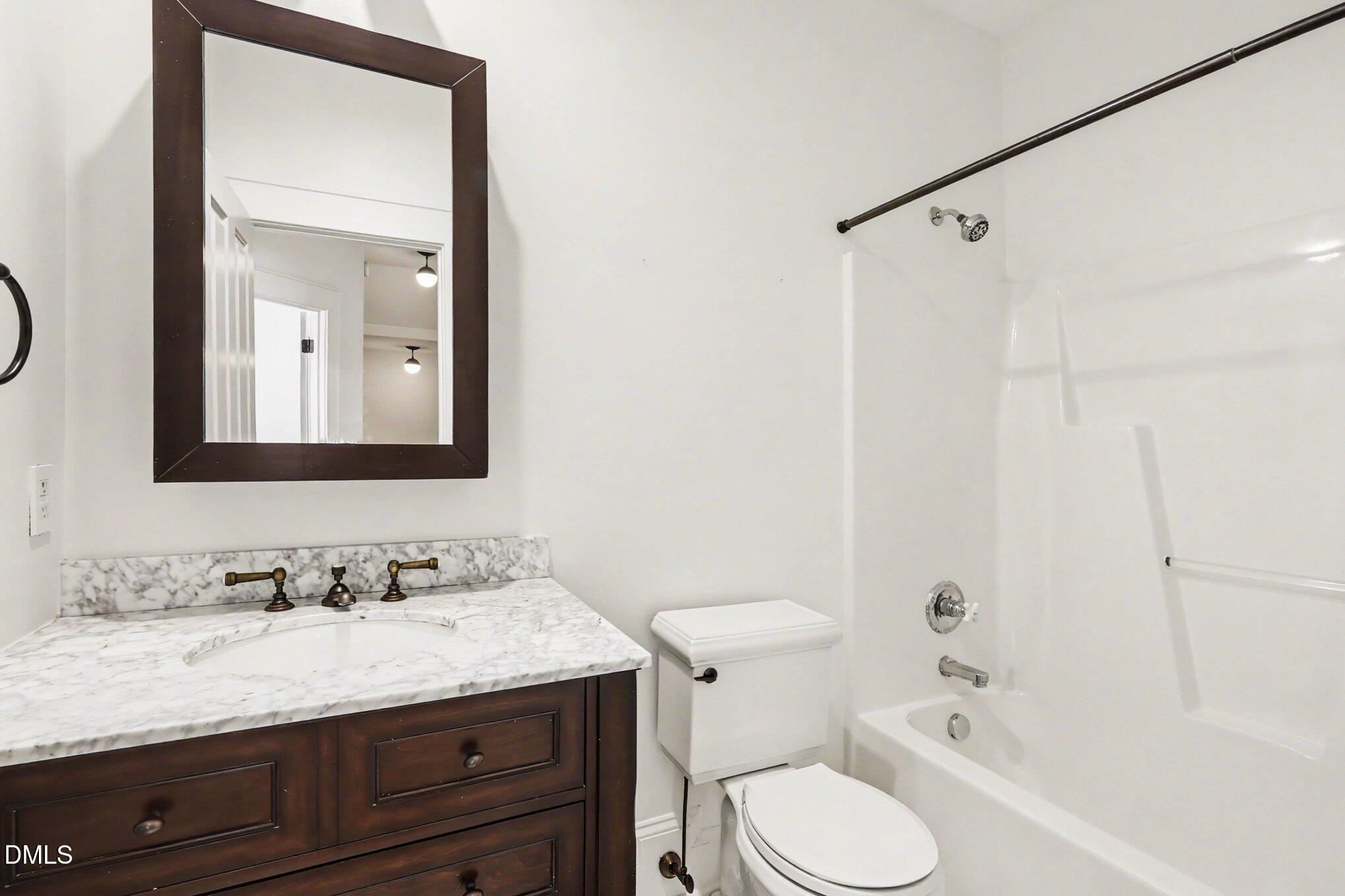 3426 Falls River Avenue Property Photo 18