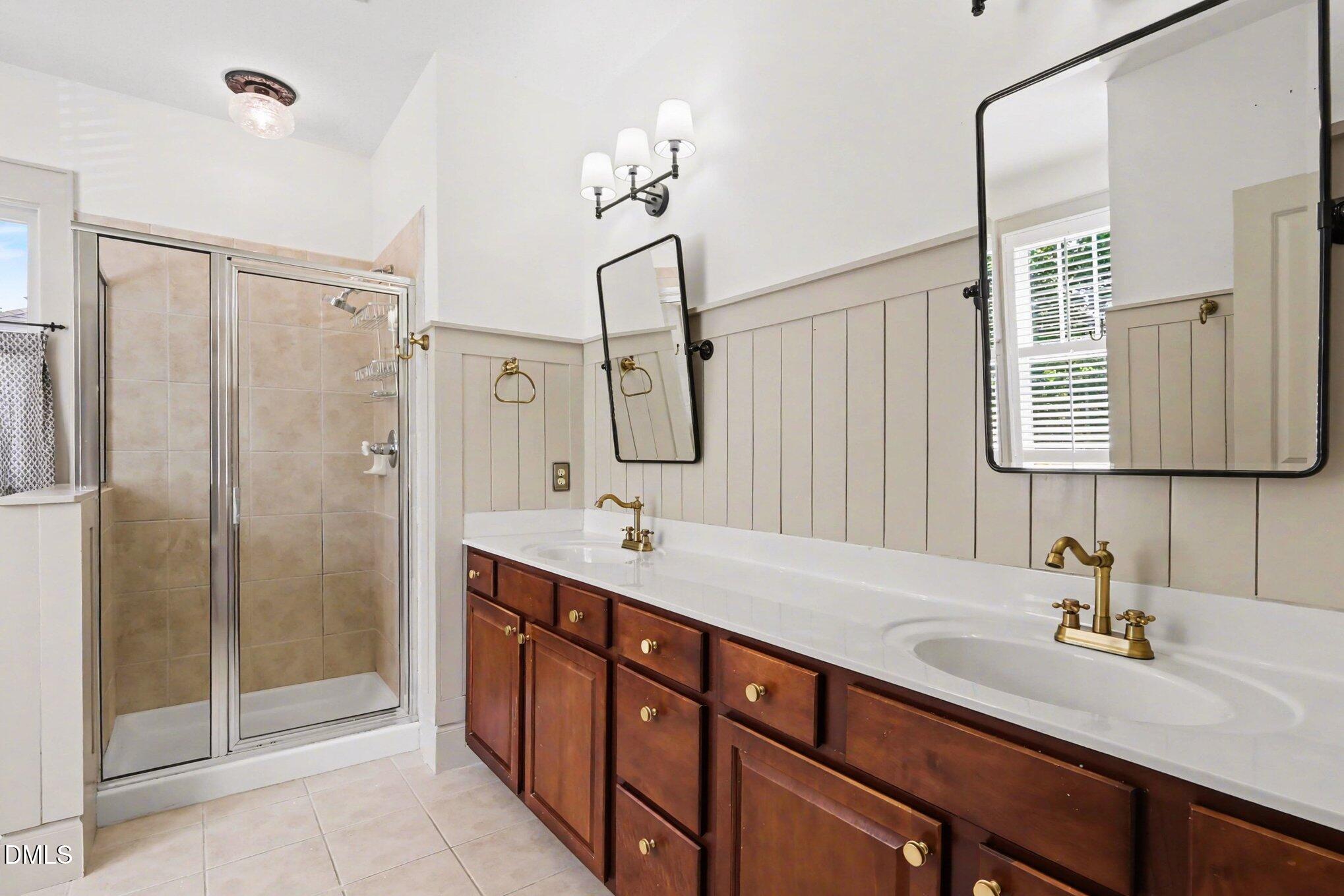 3426 Falls River Avenue Property Photo 21