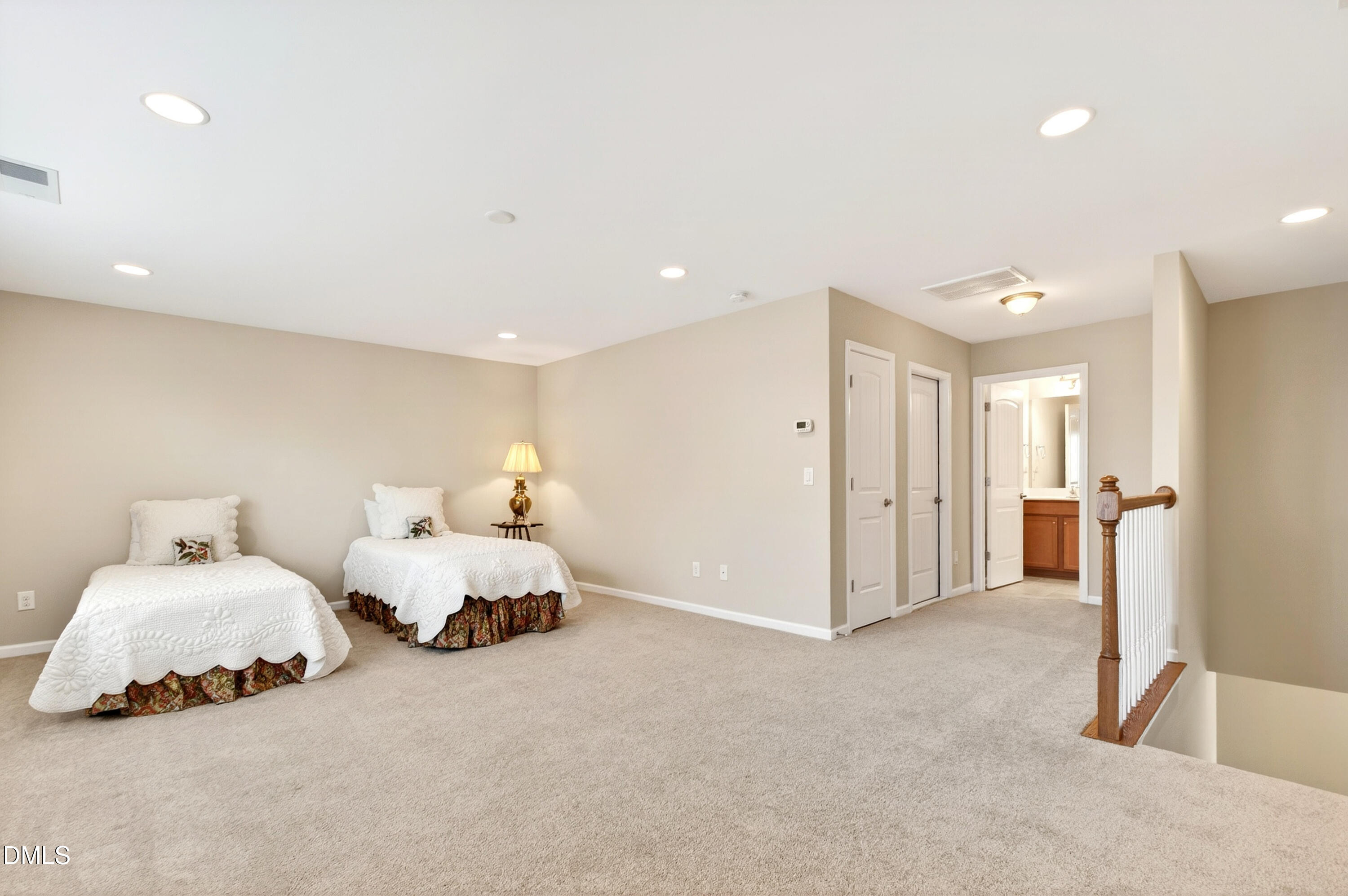 1031 Cuthbert Lane Property Photo 30