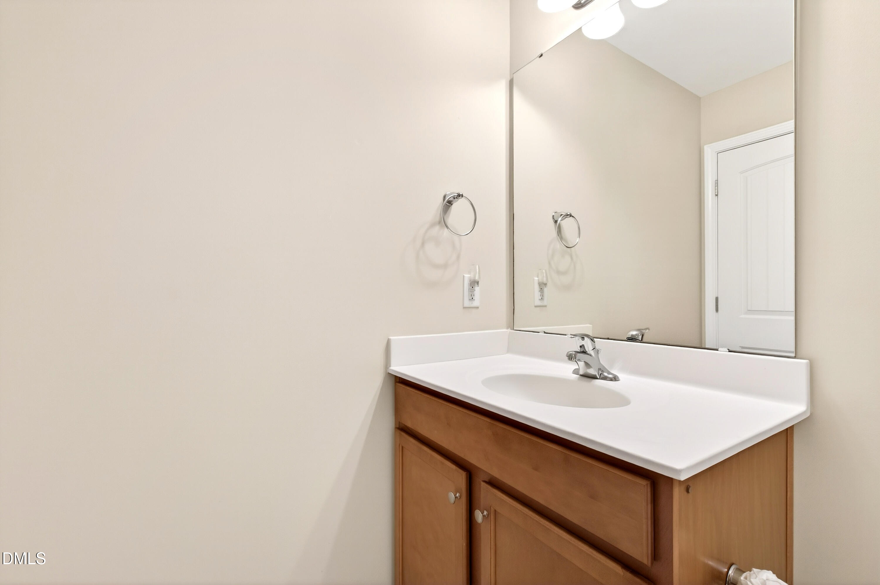 1031 Cuthbert Lane Property Photo 32