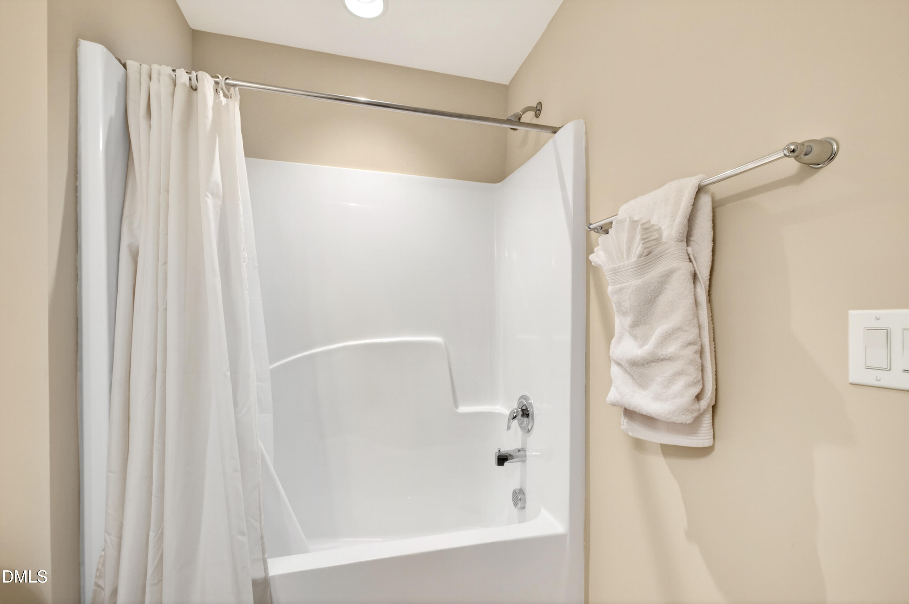 1031 Cuthbert Lane Property Photo 33