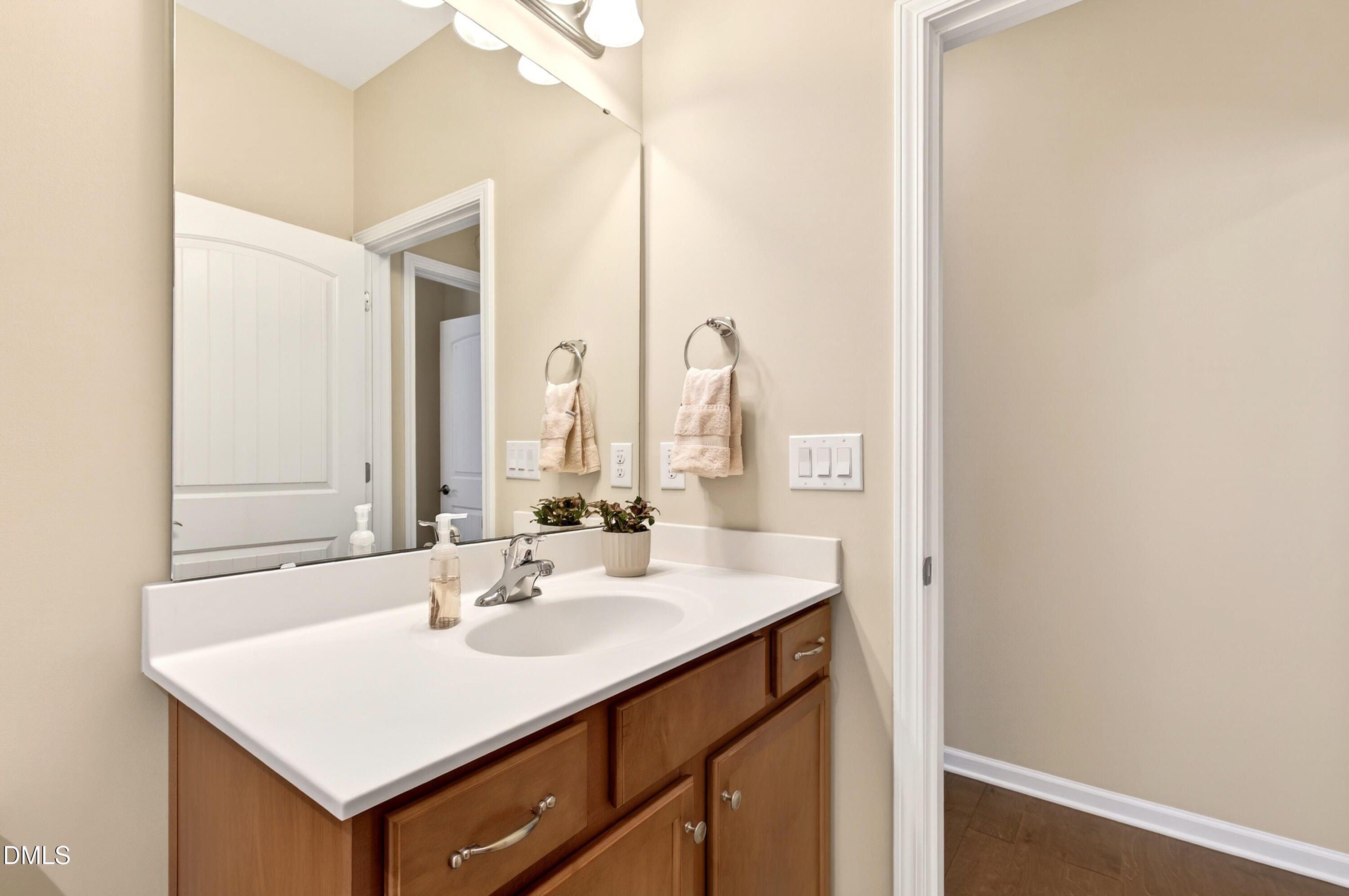 1031 Cuthbert Lane Property Photo 38