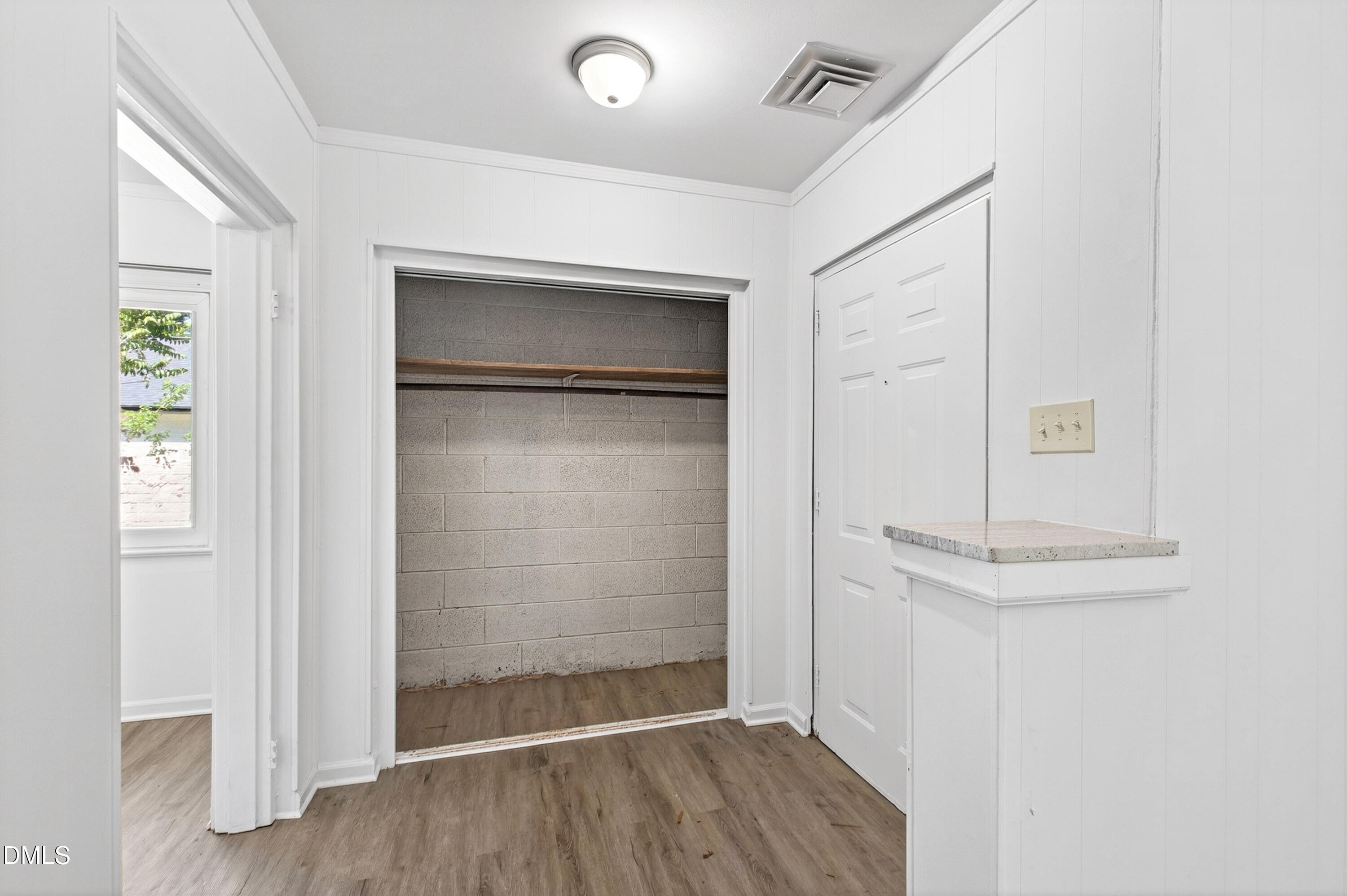 2618 Bedford Avenue Property Photo 4