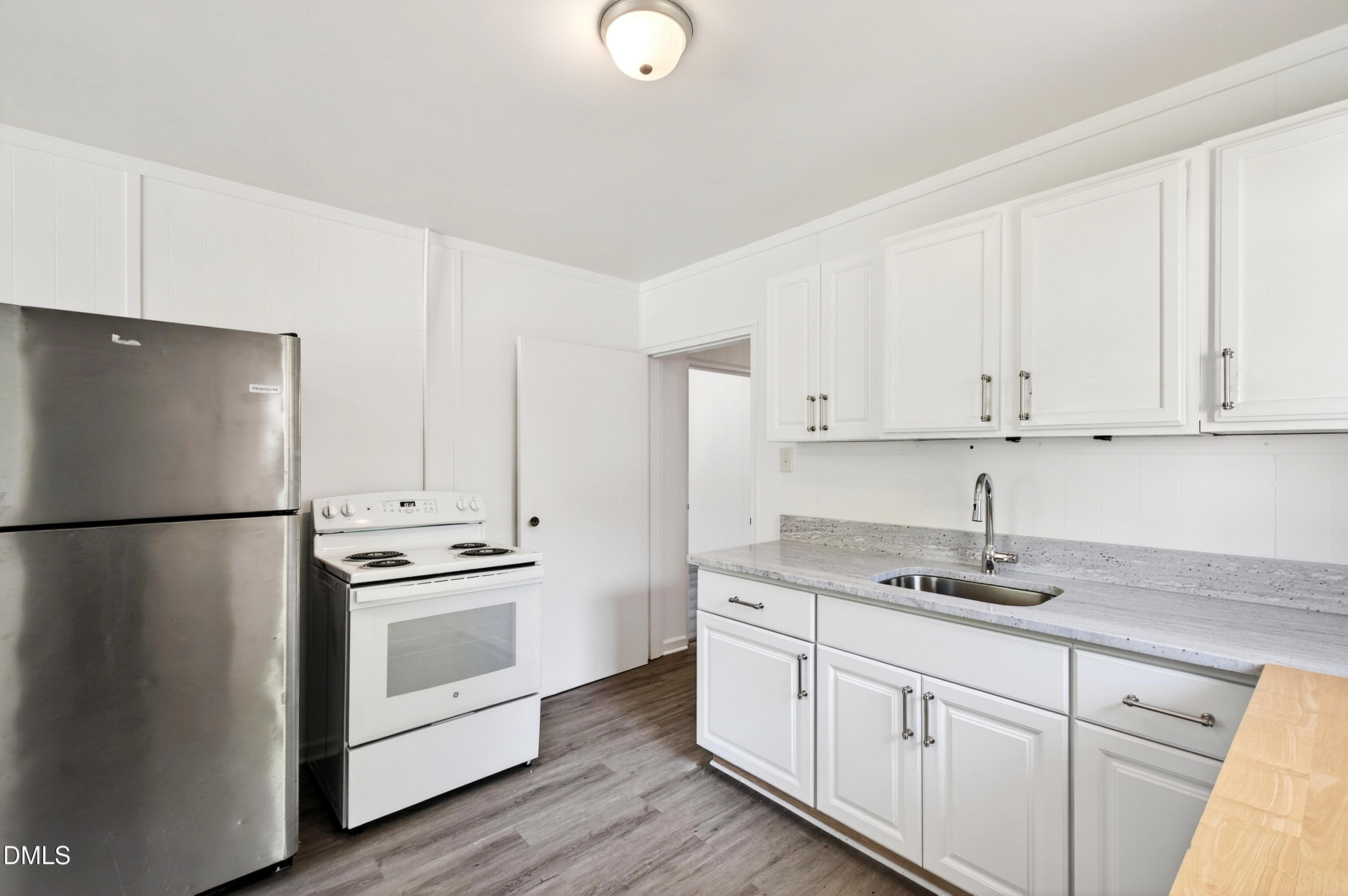 2618 Bedford Avenue Property Photo 6