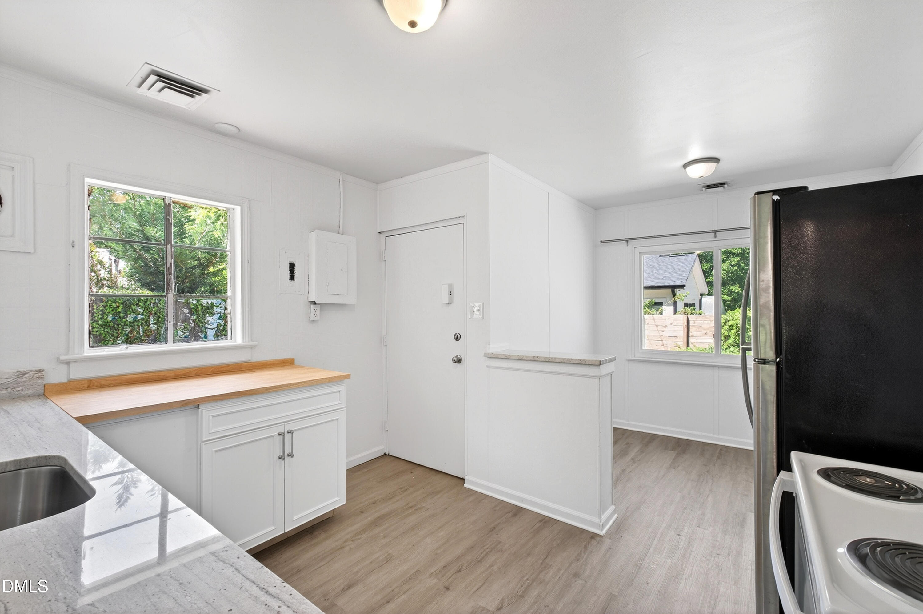 2618 Bedford Avenue Property Photo 8