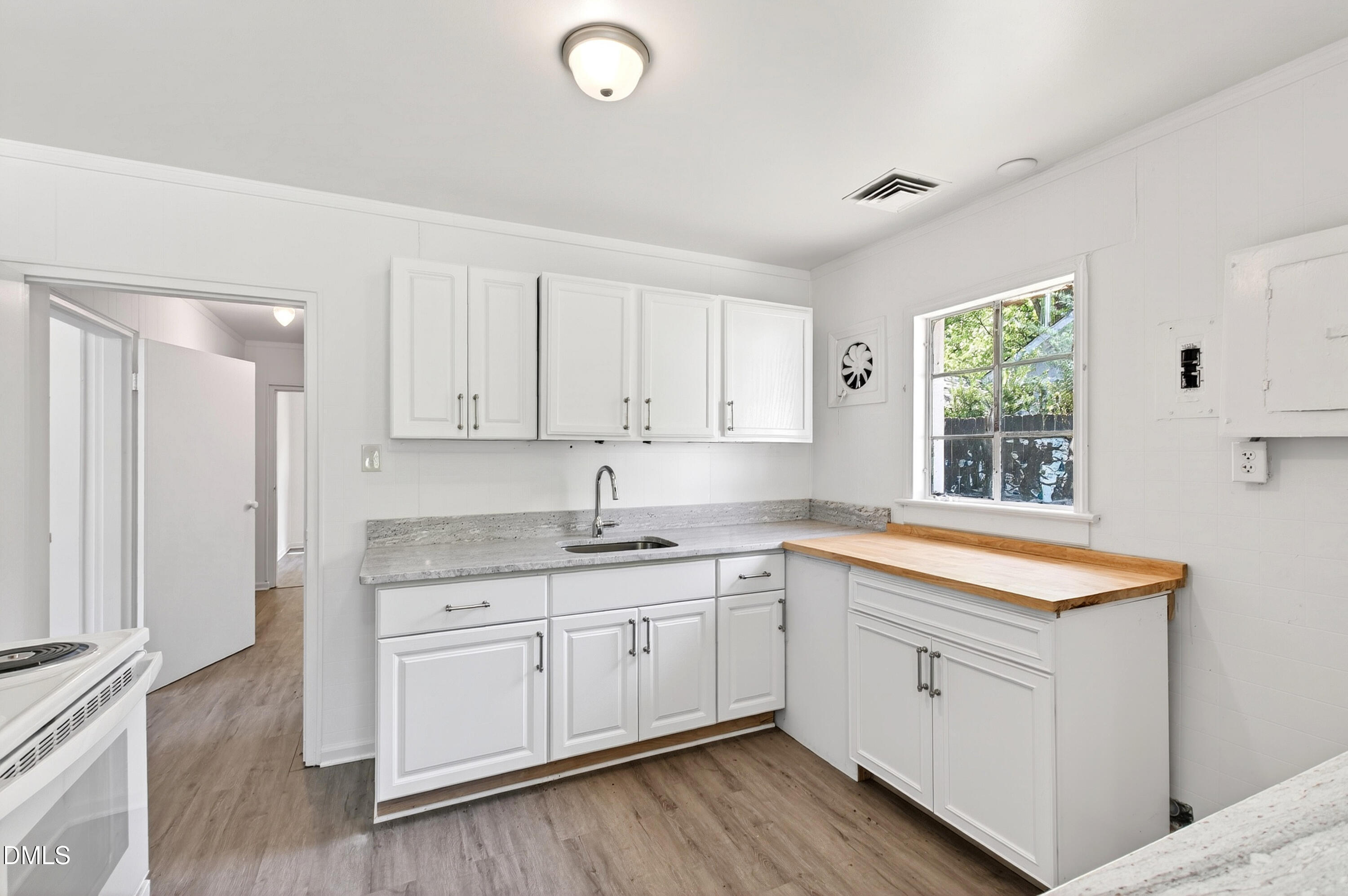 2618 Bedford Avenue Property Photo 10