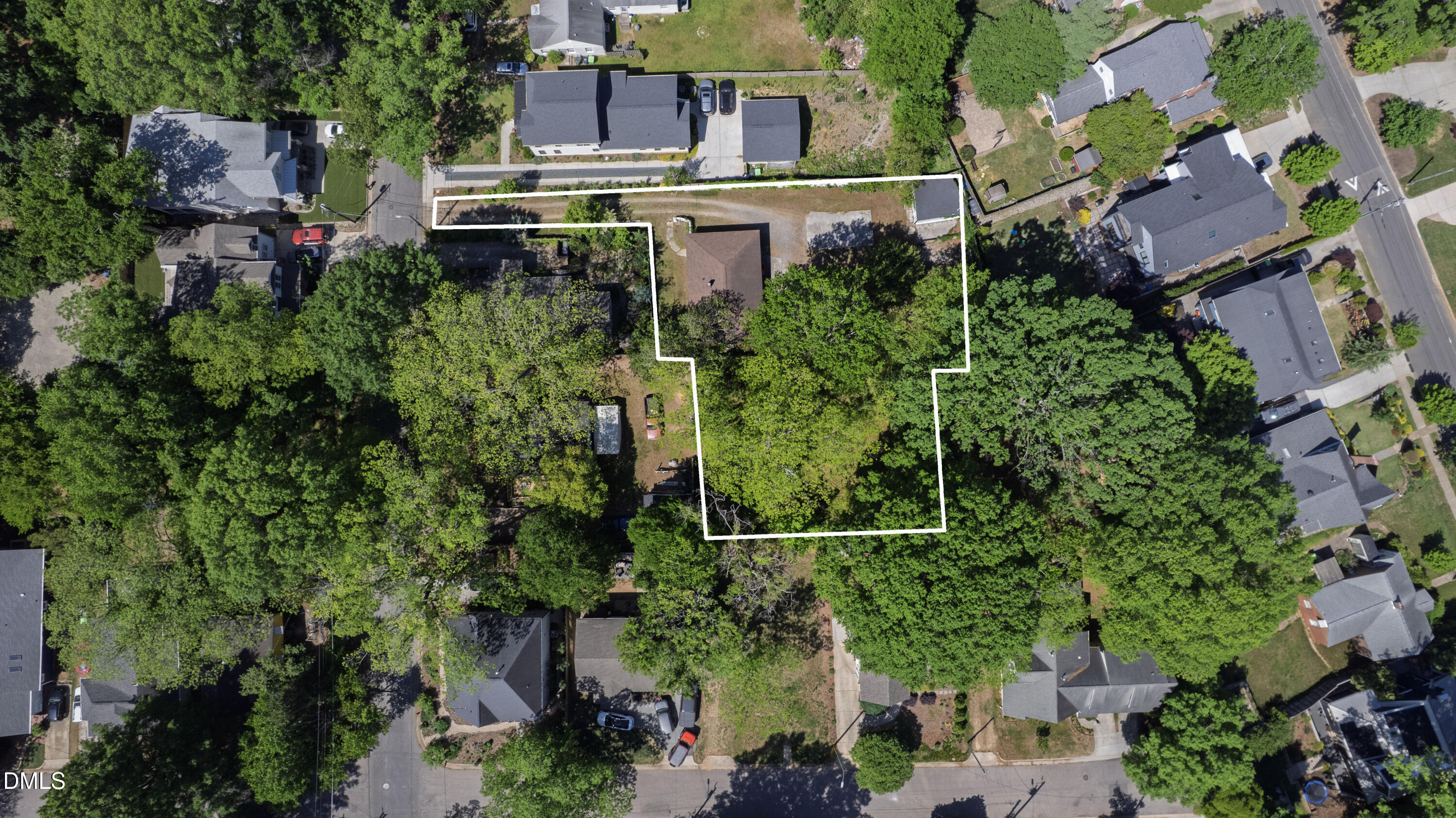2618 Bedford Avenue Property Photo 28