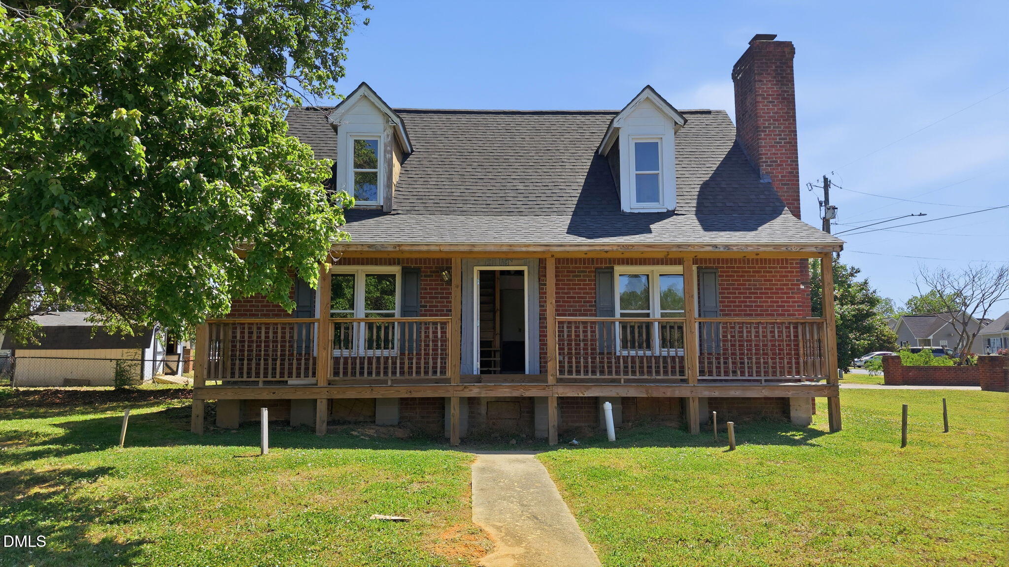 9433 Colonial Drive Property Photo 4
