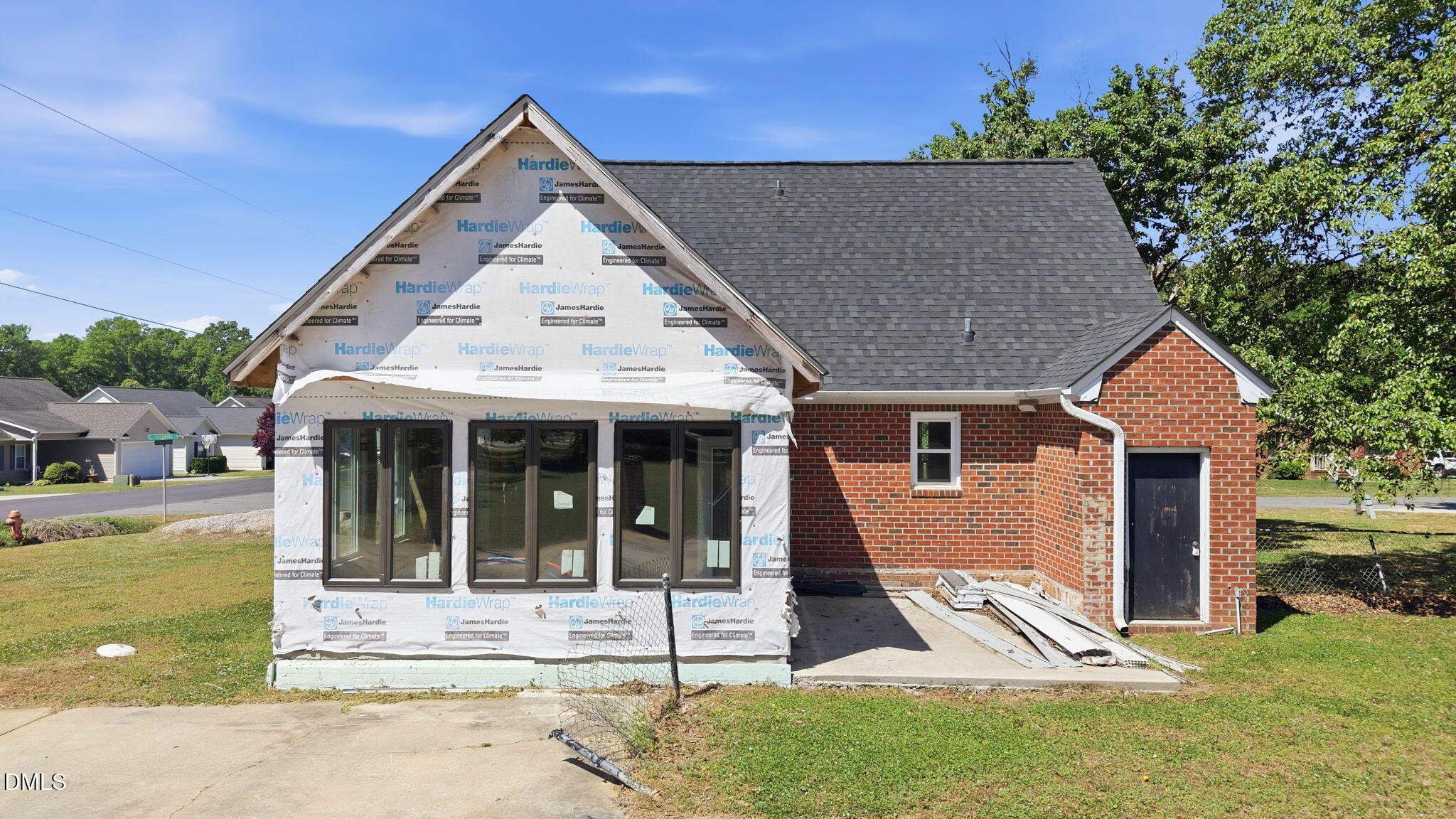 9433 Colonial Drive Property Photo 6