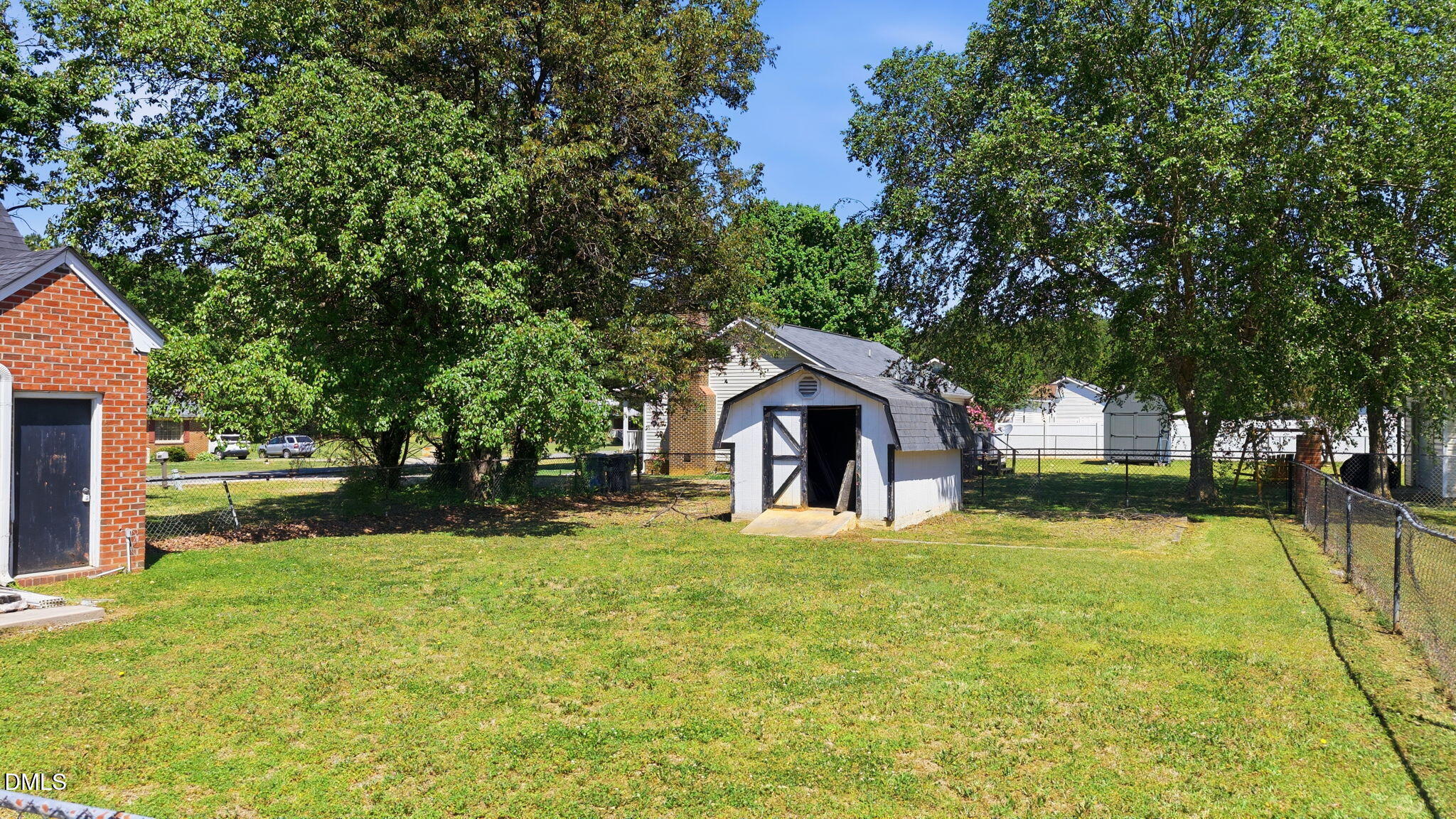 9433 Colonial Drive Property Photo 9
