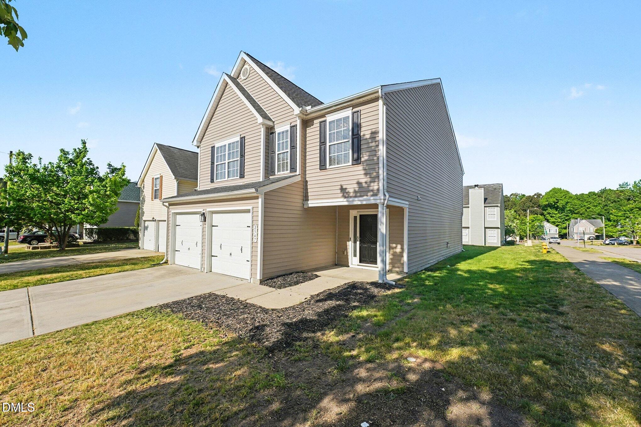 2547 Crescent Forest Drive Property Photo 2