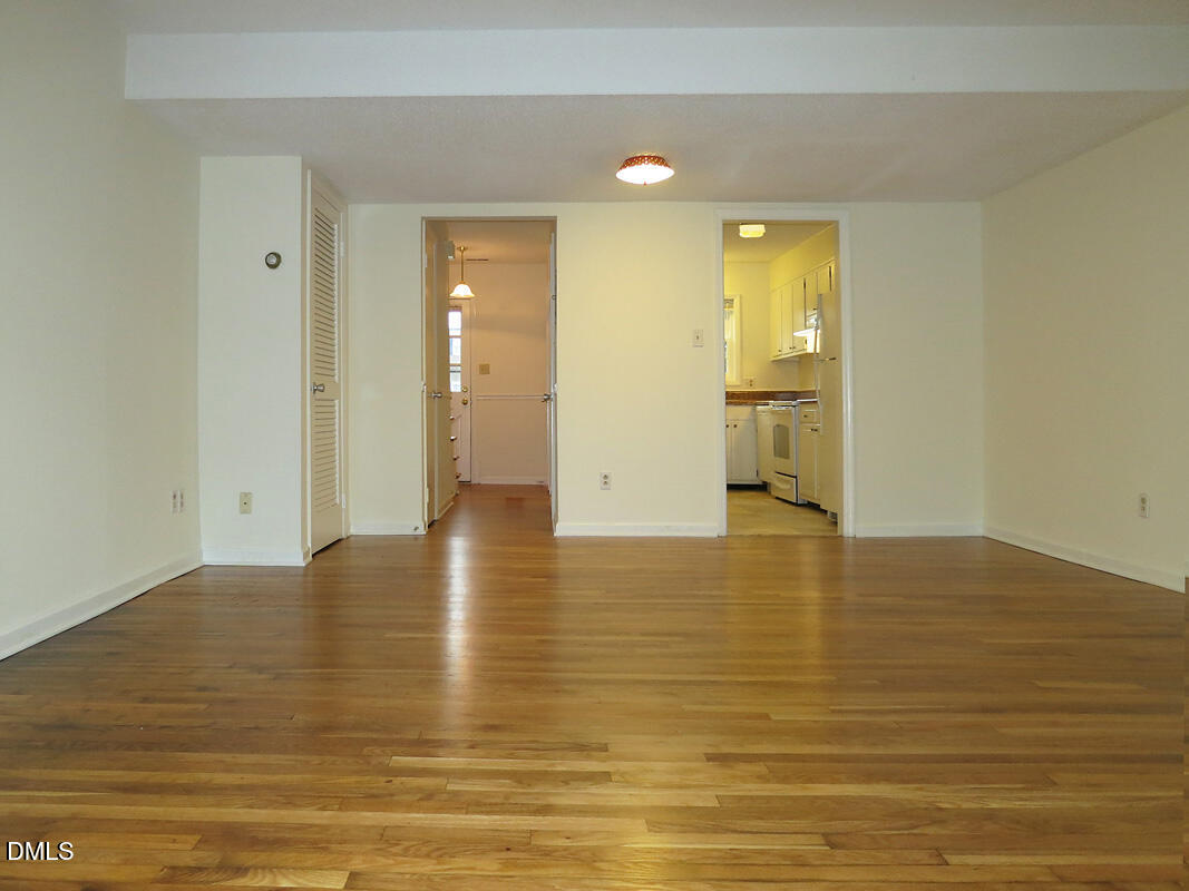 400 Davie Road 8 Property Photo 3