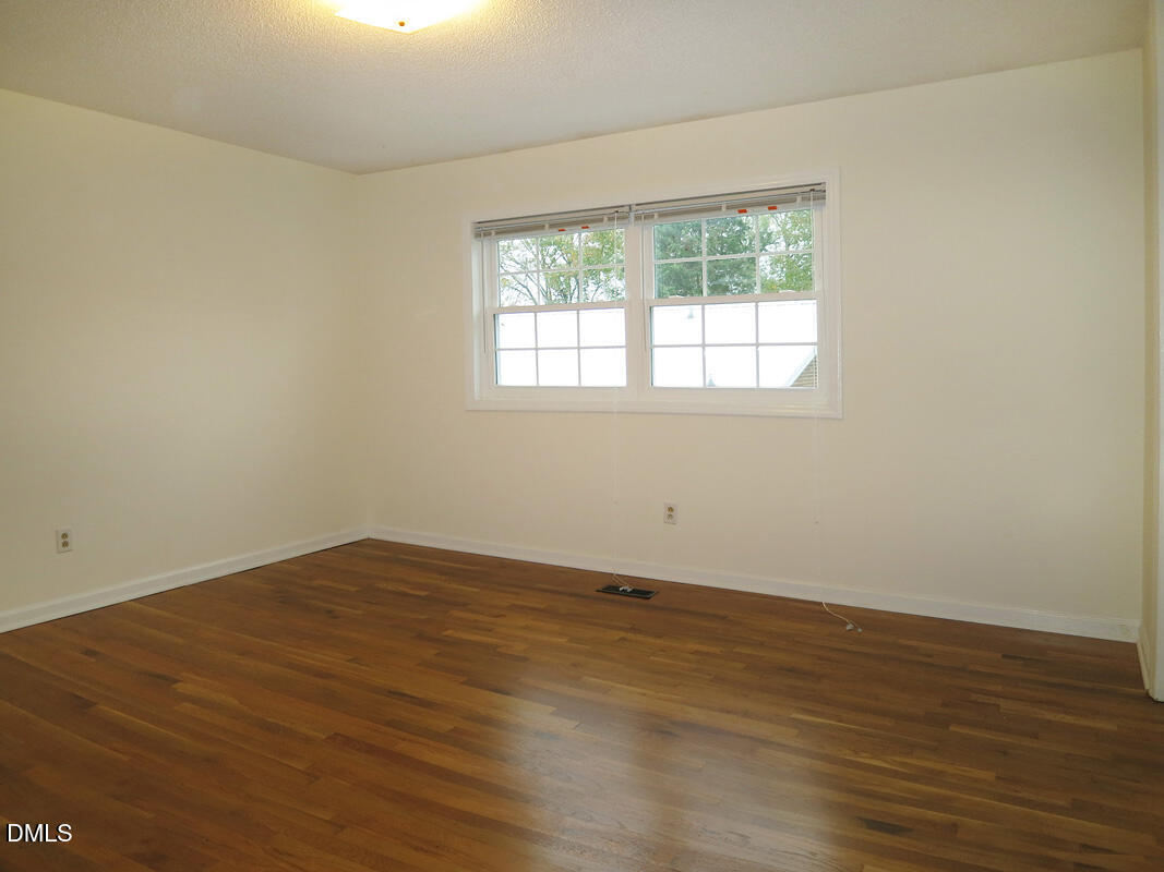 400 Davie Road 8 Property Photo 8