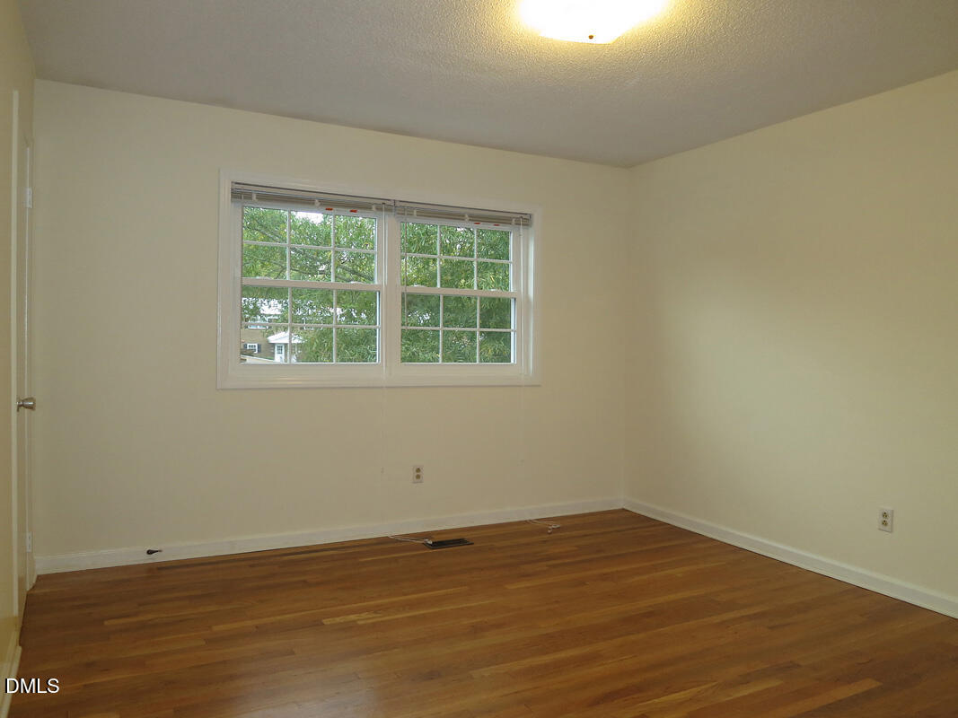 400 Davie Road 8 Property Photo 9