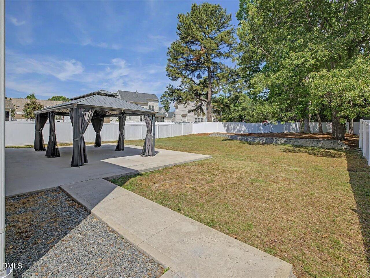 5309 Neuse Forest Road Property Photo 1