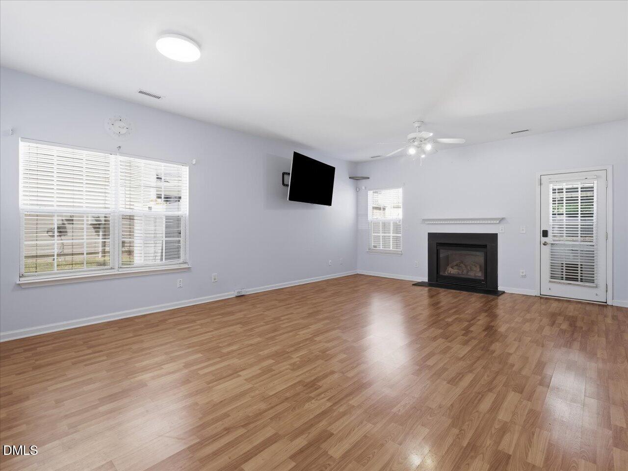 5309 Neuse Forest Road Property Photo 4