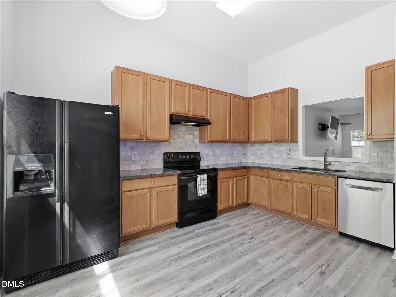 5309 Neuse Forest Road Property Photo 6
